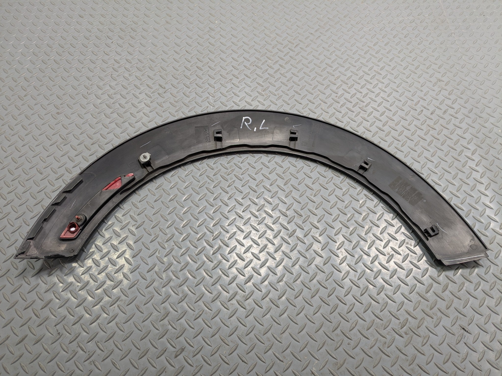 09 - 10 OEM MINI COOPER CONVERTIBLE REAR LEFT SIDE ARCH FENDER FLARE TRIM COVER