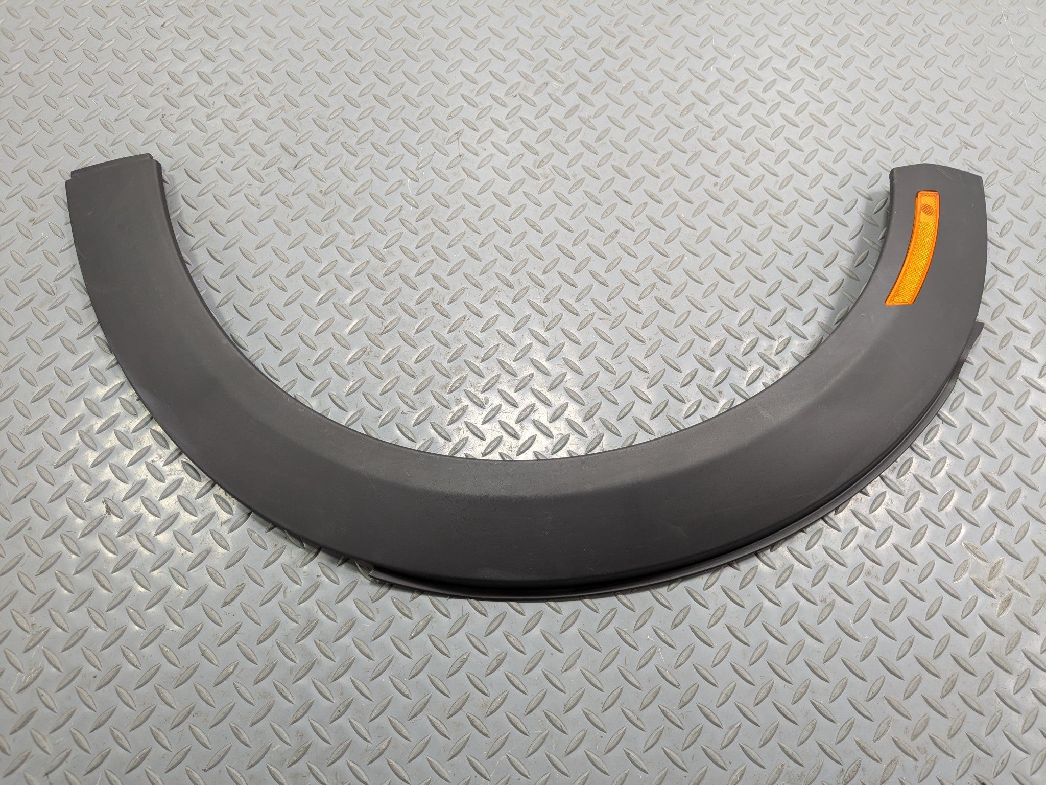 09 - 10 OEM MINI COOPER CONVERTIBLE FRONT LEFT SIDE ARCH FENDER FLARE TRIM COVER