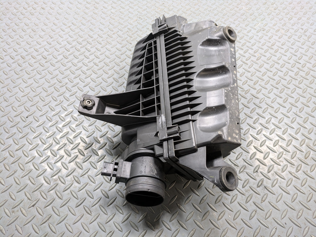 2009 - 2010 OEM MINI COOPER CONVERTIBLE AIR CLEANER FILTER HOUSING BOX ASSEMBLY