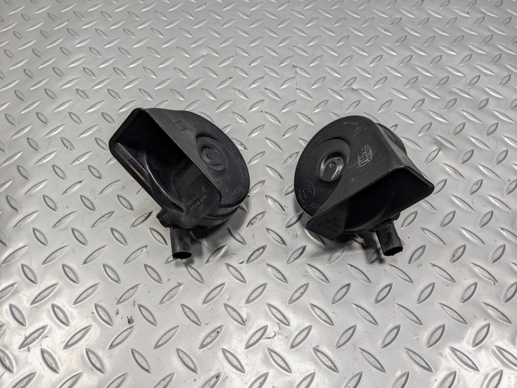 2009 - 2010 OEM MINI COOPER CONVERTIBLE HIGH AND LOW PITCH TONE ALARM HORN SET