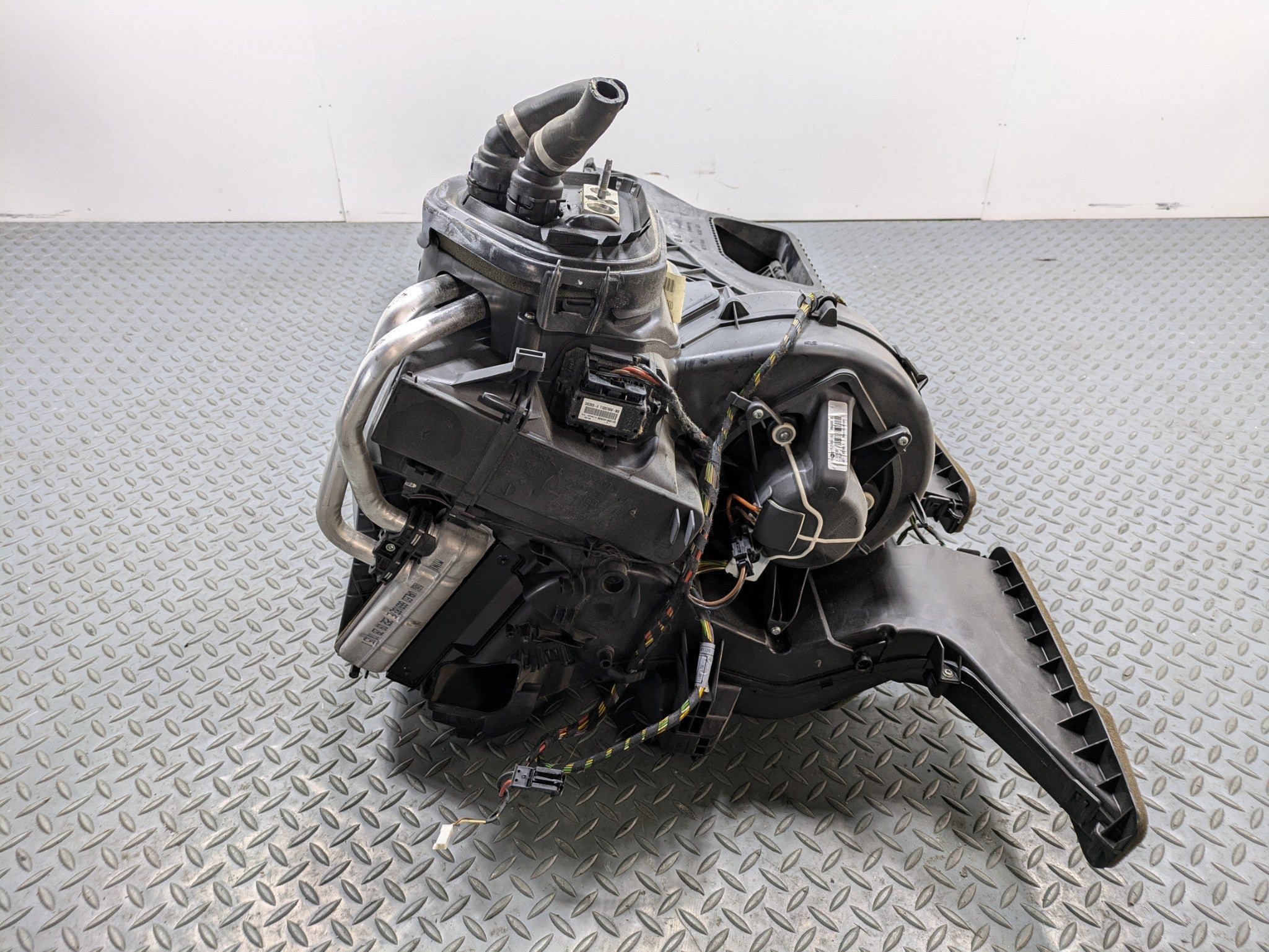 09 - 10 OEM MINI COOPER CONVERTIBLE HVAC AC EVAPORATOR CLIMATE HEATER ASSEMBLY