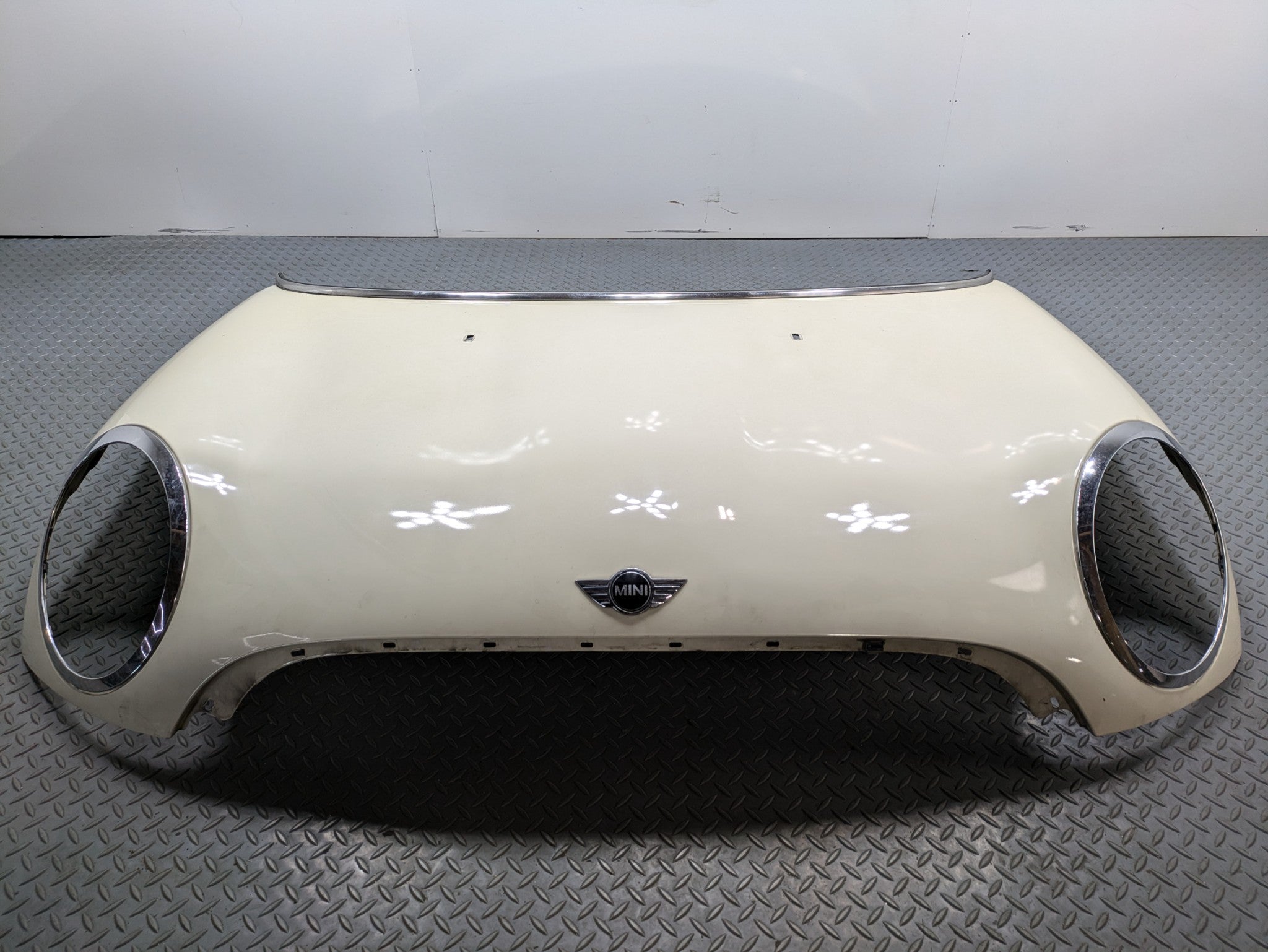 2009 - 2010 OEM MINI COOPER CONVERTIBLE FRONT HOOD BONNET SHELL PANEL ASSEMBLY
