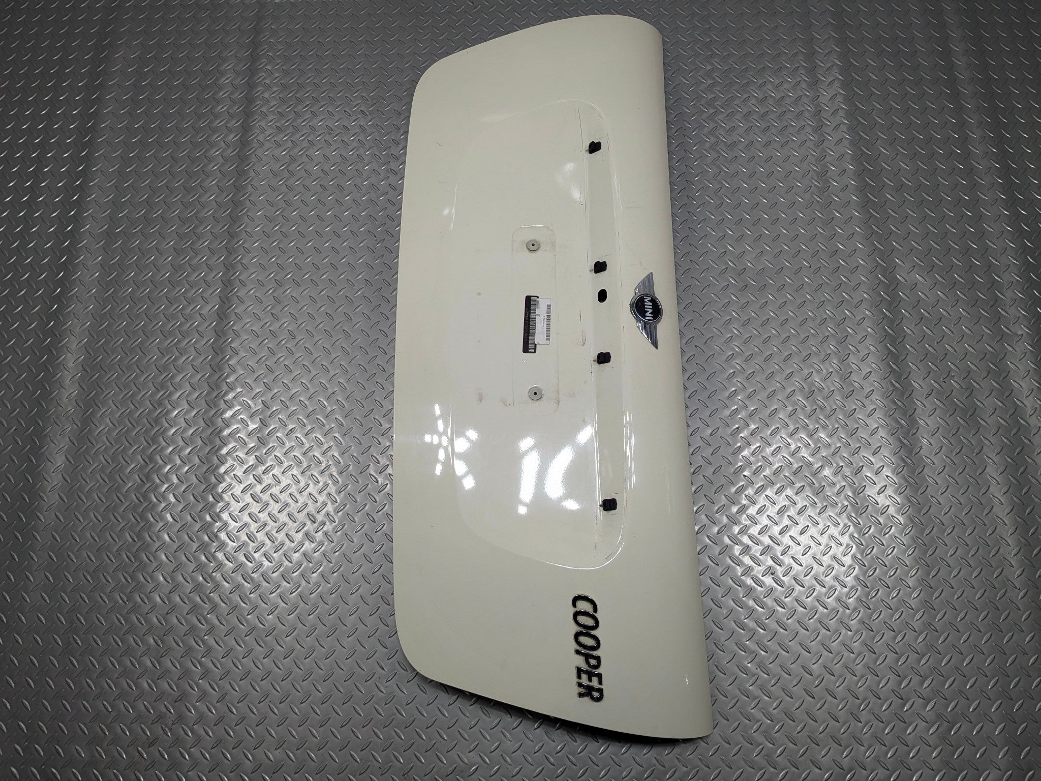 2009 - 2010 OEM MINI COOPER CONVERTIBLE REAR TRUNK LID DECKLID PANEL WITH EMBLEM