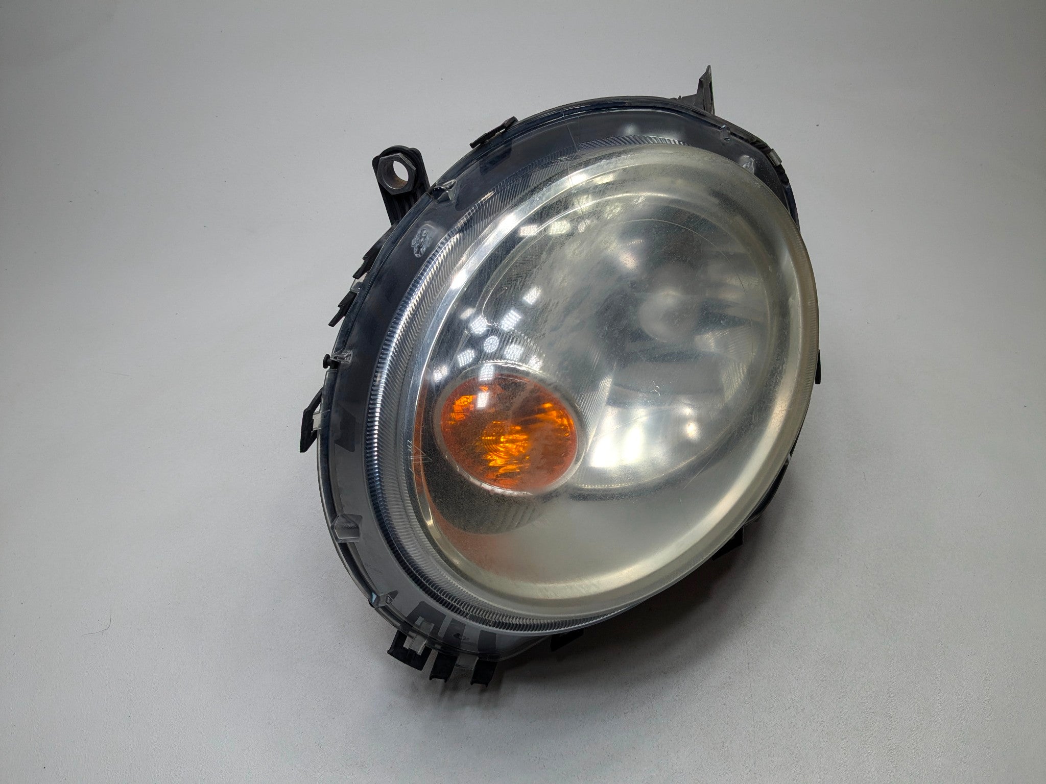 09 - 10 OEM MINI COOPER CONVERTIBLE FRONT RIGHT PASSENGER SIDE HALOGEN HEADLAMP