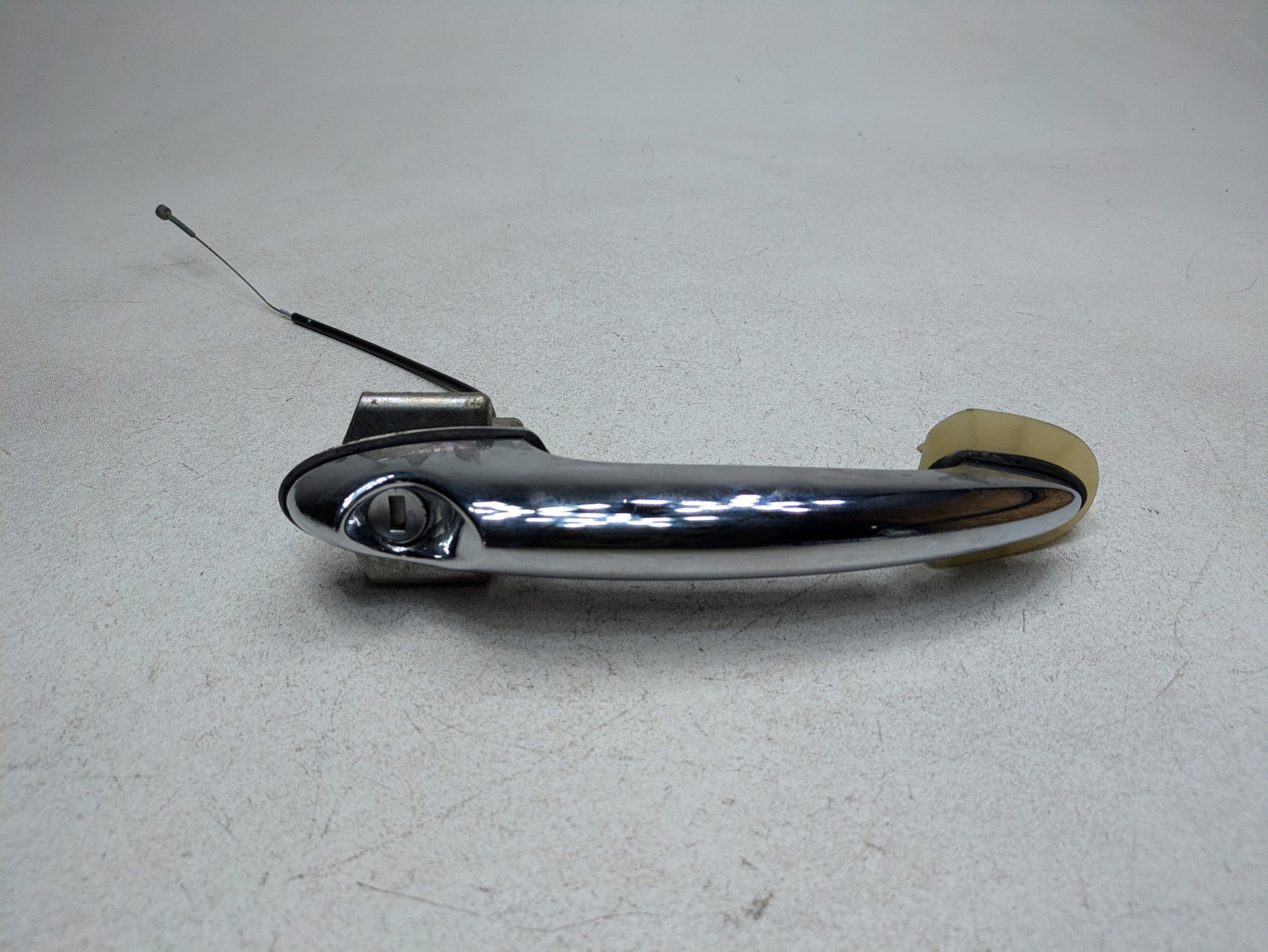 2009 - 2010 OEM MINI COOPER CONVERTIBLE FRONT LEFT EXTERIOR DOOR HANDLE CHROME