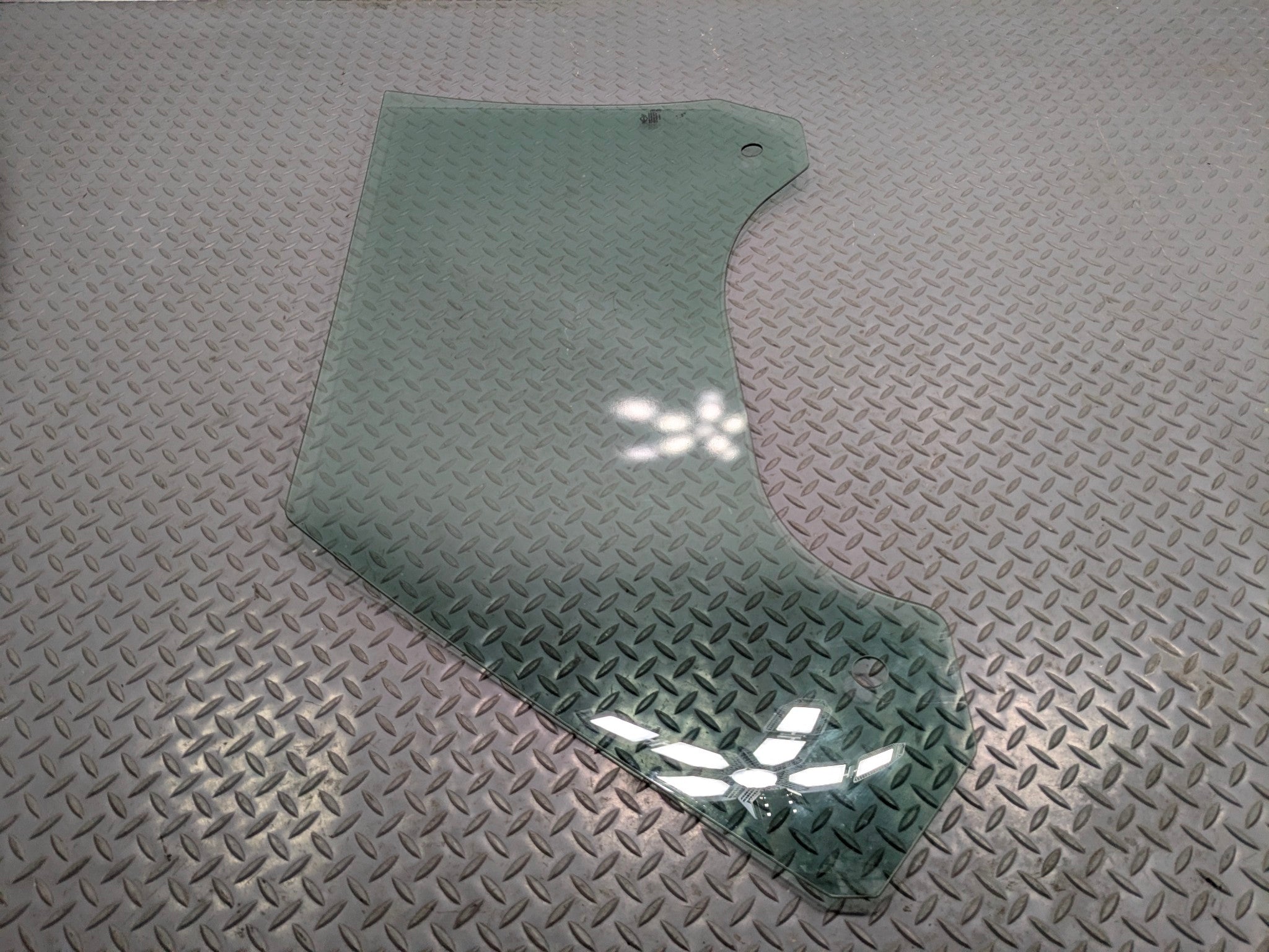 09 - 10 OEM MINI COOPER CONVERTIBLE FRONT RIGHT PASSENGER SIDE DOOR GLASS WINDOW