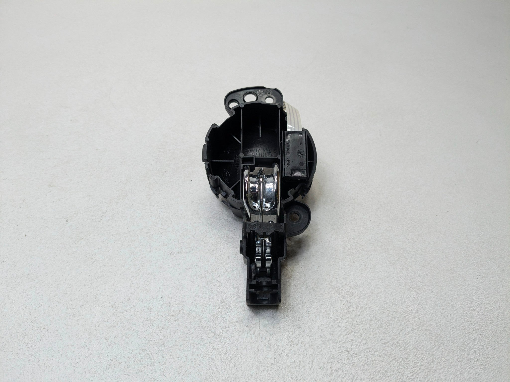 09 - 10 OEM MINI COOPER CONVERTIBLE FRONT LEFT DRIVER SIDE INTERIOR DOOR HANDLE