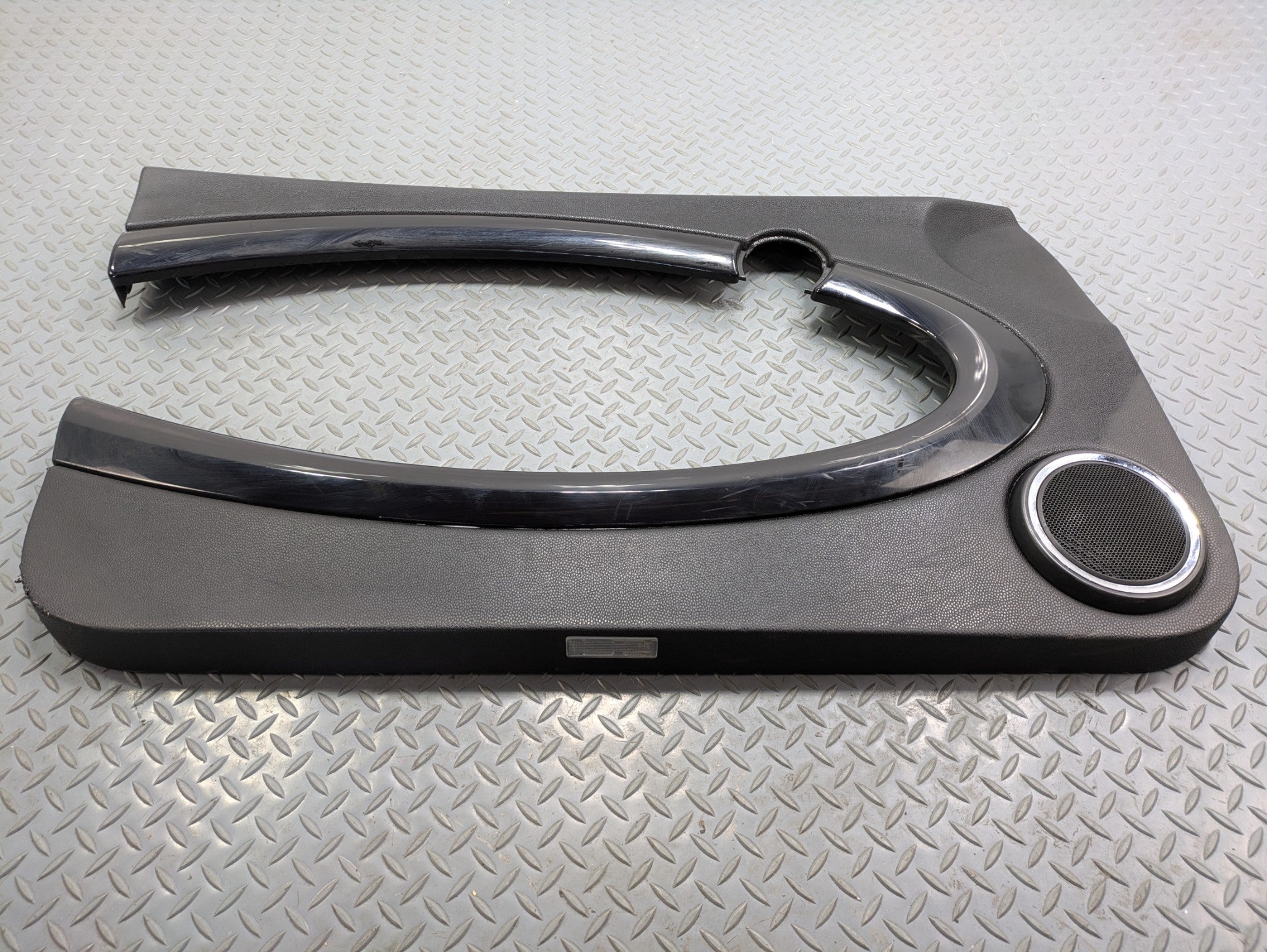 2009 - 2010 OEM MINI COOPER CONVERTIBLE FRONT LEFT SIDE INTERIOR DOOR PANEL TRIM