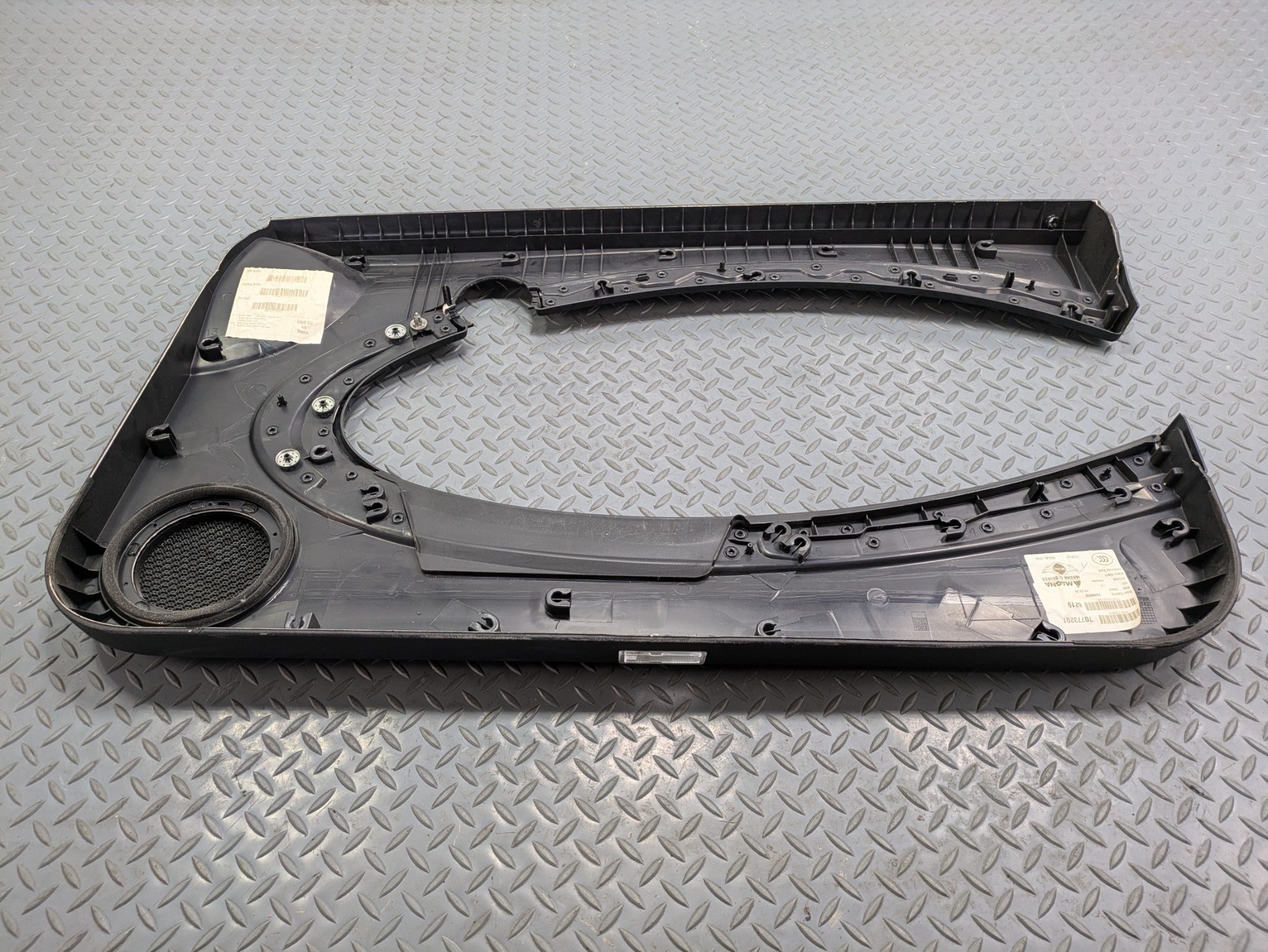 2009 - 2010 OEM MINI COOPER CONVERTIBLE FRONT LEFT SIDE INTERIOR DOOR PANEL TRIM