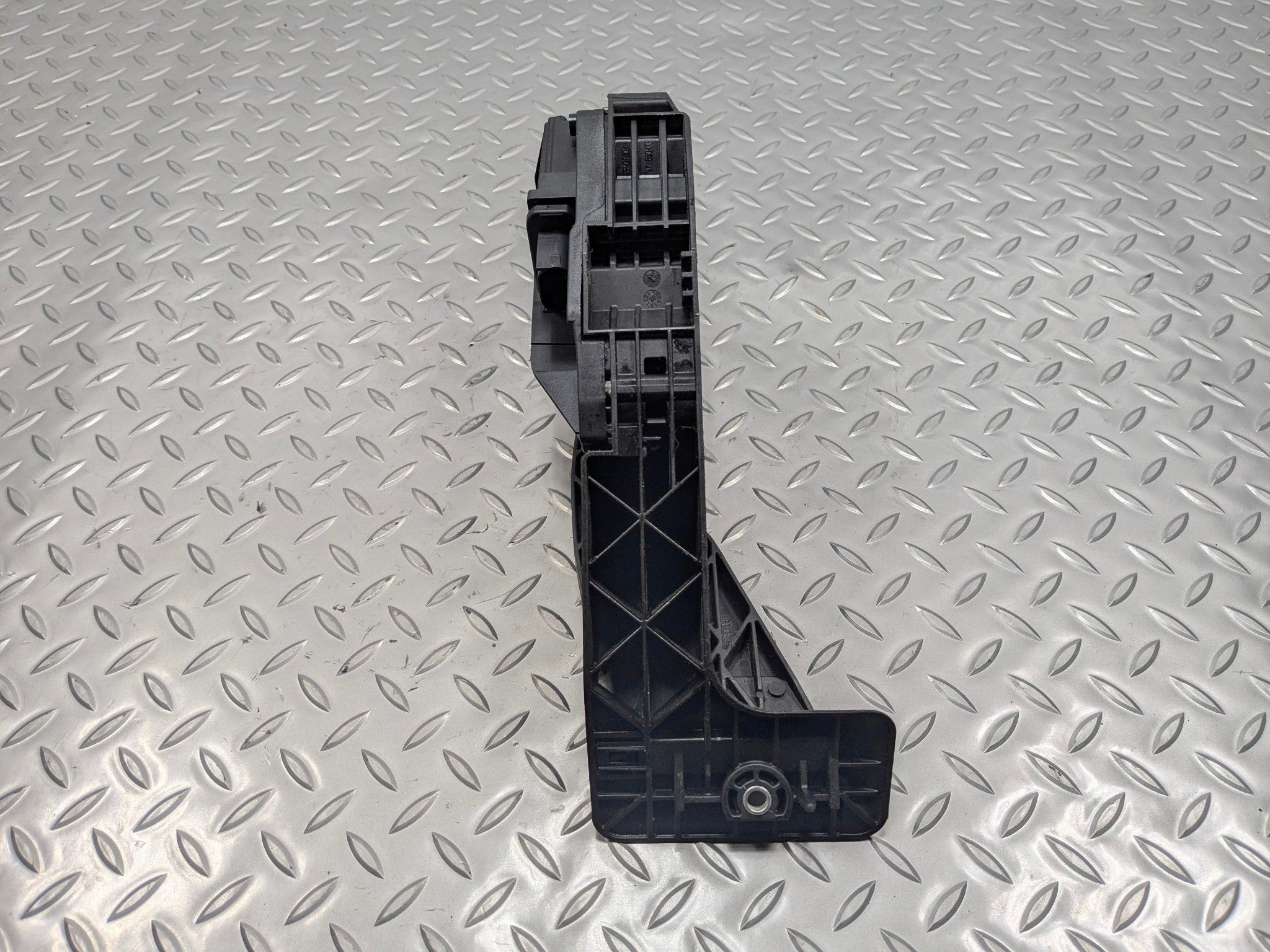 2009 - 2010 OEM MINI COOPER CONVERTIBLE GAS BRAKE ACCELERATOR THROTTLE PEDAL