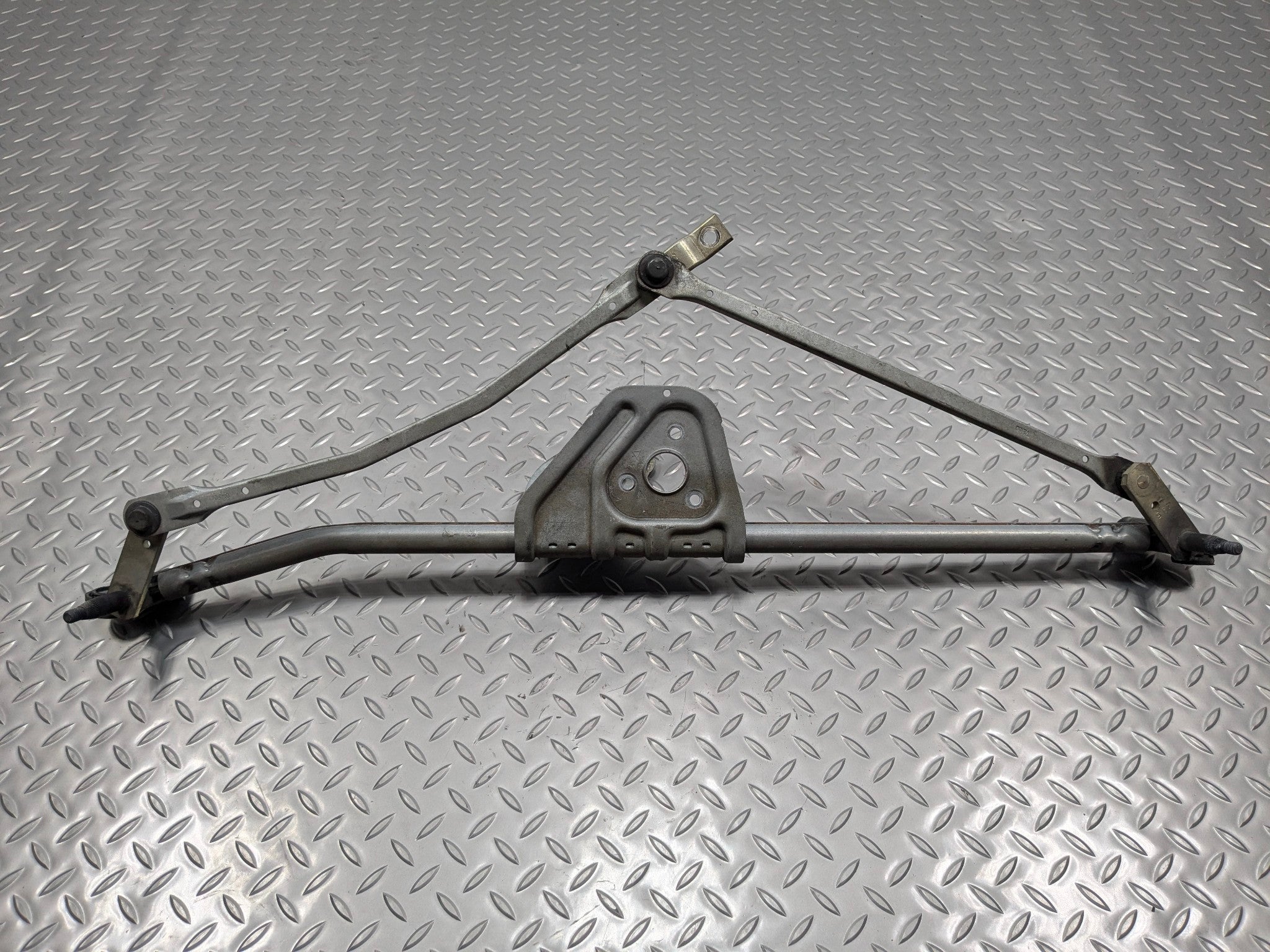 2009 - 2010 OEM MINI COOPER CONVERTIBLE WINDSHIELD WIPER TRANSMISSION LINKAGE