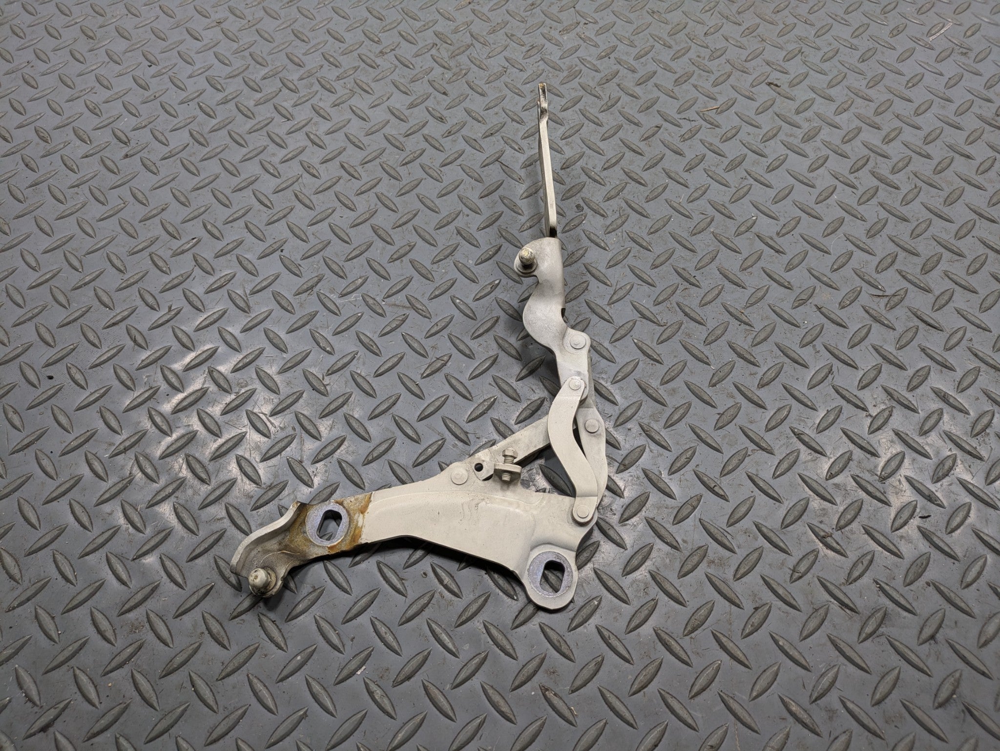 2009 - 2010 OEM MINI COOPER CONVERTIBLE FRONT LEFT DRIVER SIDE HOOD HINGE