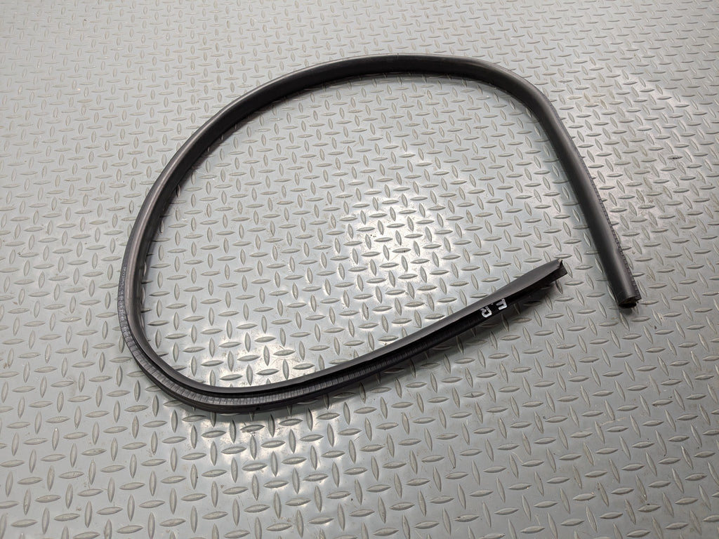 09 - 10 OEM MINI COOPER CONVERTIBLE FRONT RIGHT DOOR WEATHER STRIPPING SEAL