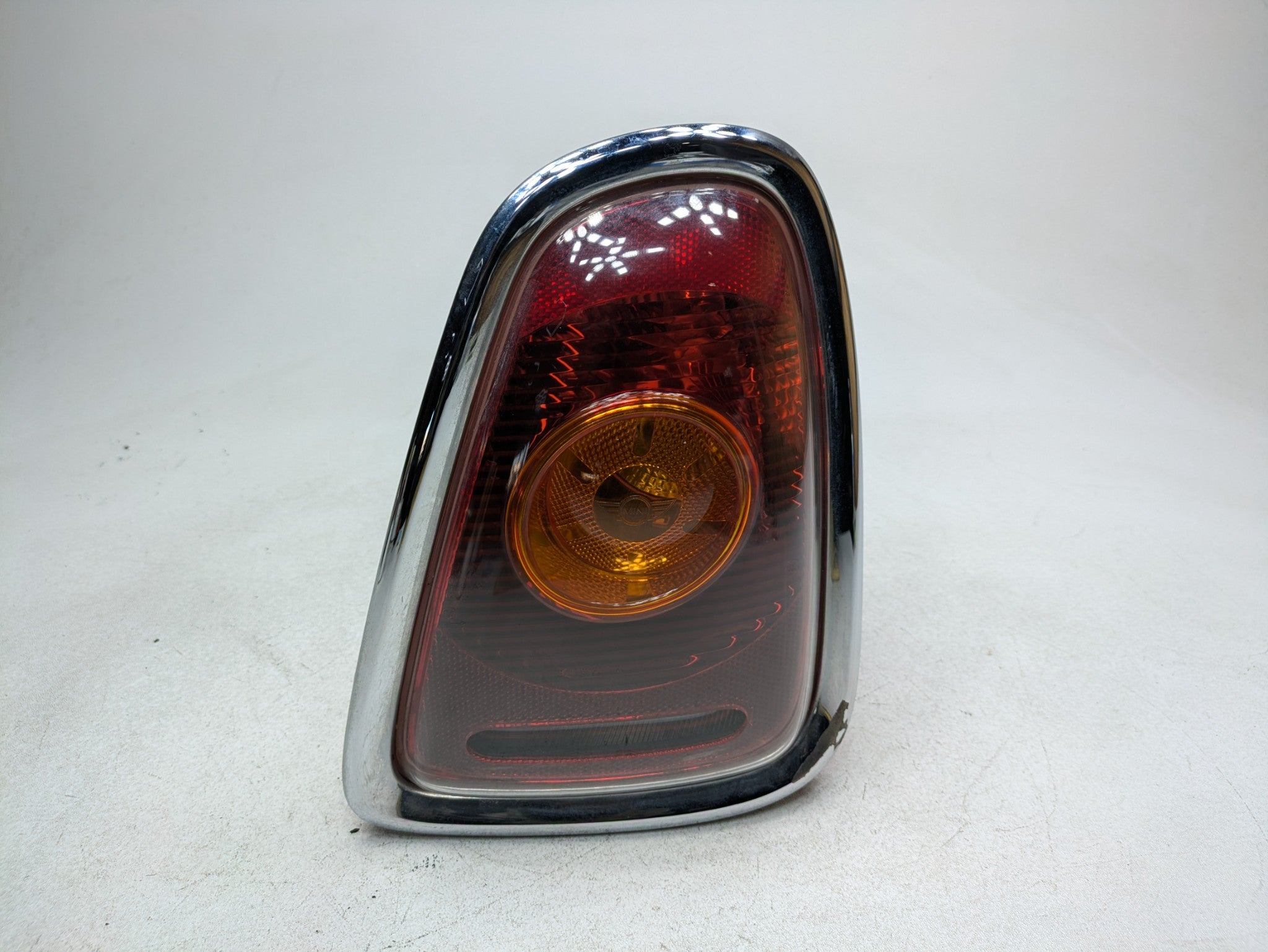 2009 - 2010 OEM MINI COOPER CONVERTIBLE REAR RIGHT SIDE TAIL LIGHT ASSEMBLY