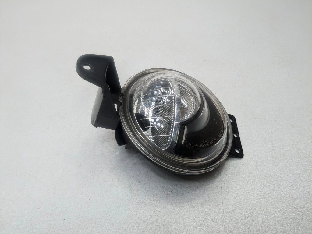 09 - 10 OEM MINI COOPER CONVERTIBLE LEFT SIDE BUMPER TURN SIGNAL AND FOG LIGHT
