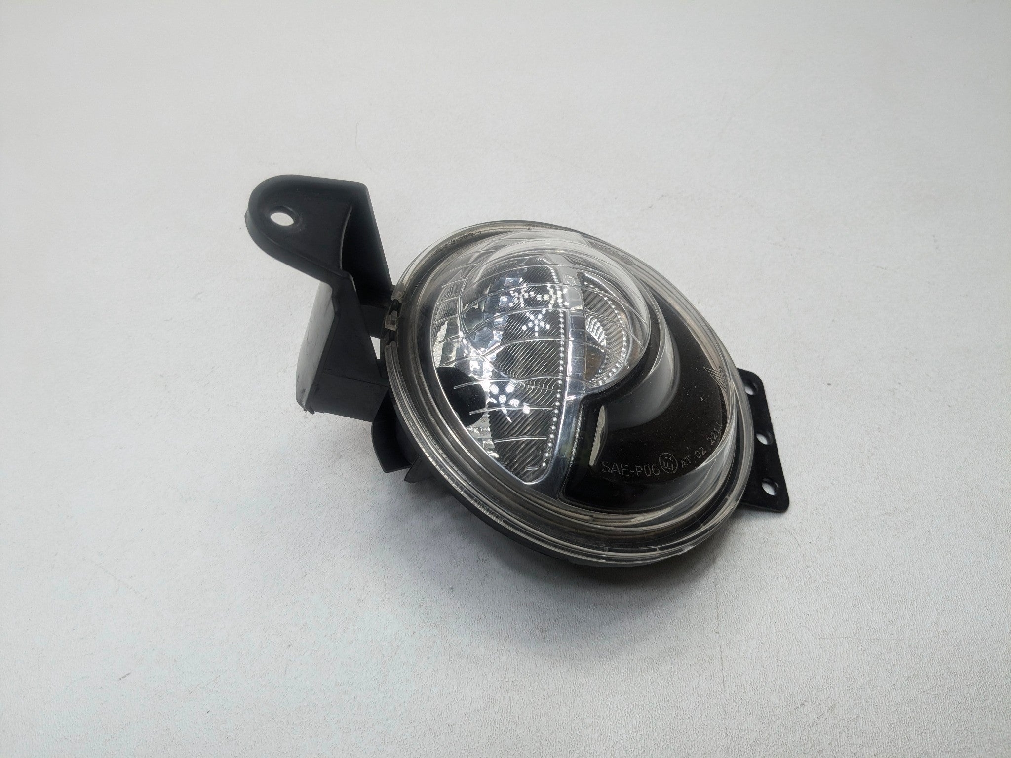 09 - 10 OEM MINI COOPER CONVERTIBLE LEFT SIDE BUMPER TURN SIGNAL AND FOG LIGHT