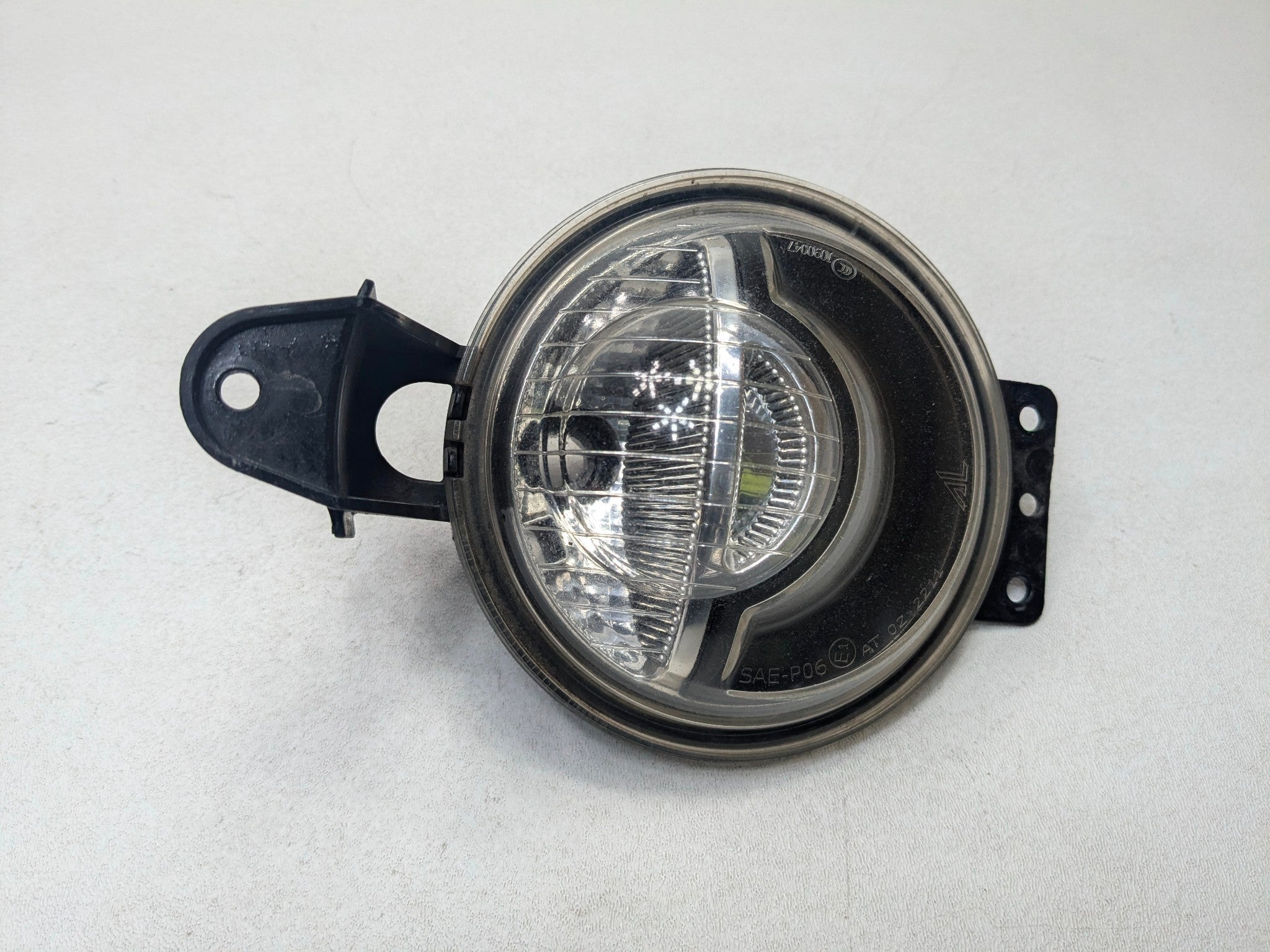 09 - 10 OEM MINI COOPER CONVERTIBLE RIGHT SIDE BUMPER TURN SIGNAL AND FOG LIGHT