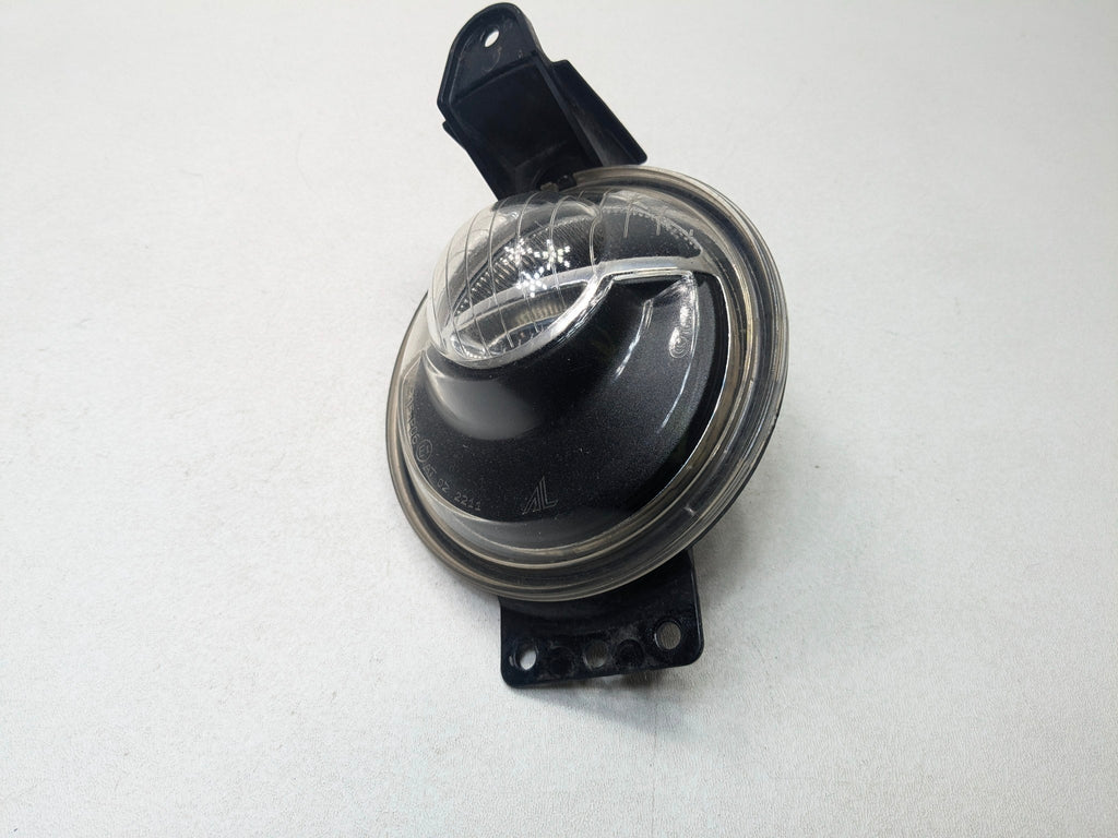09 - 10 OEM MINI COOPER CONVERTIBLE RIGHT SIDE BUMPER TURN SIGNAL AND FOG LIGHT