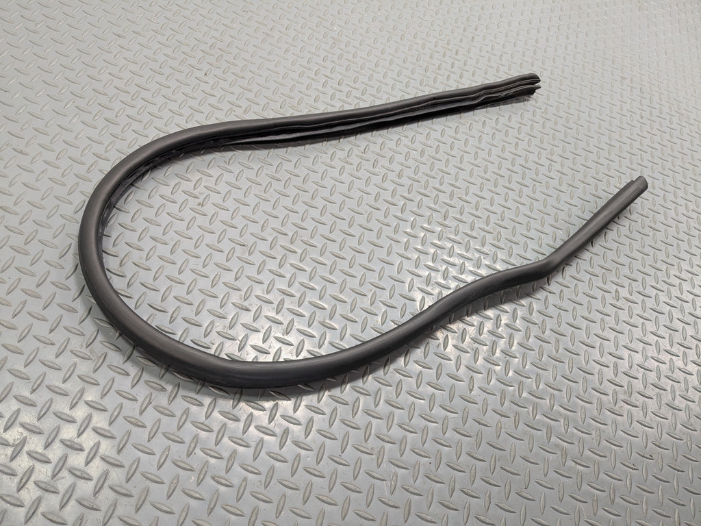 09 - 10 OEM MINI COOPER CONVERTIBLE FRONT LEFT DOOR WEATHER STRIPPING RUBBER SEA