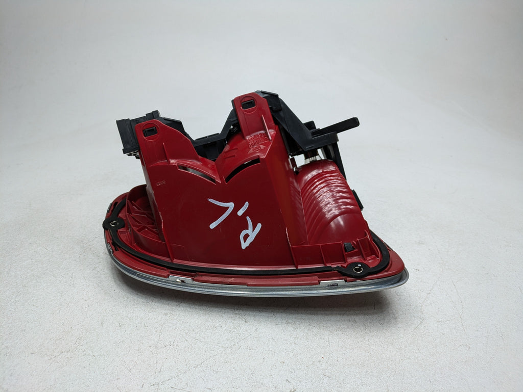 09 - 10 OEM MINI COOPER CONVERTIBLE REAR LEFT DRIVER SIDE TAIL LIGHT ASSEMBLY