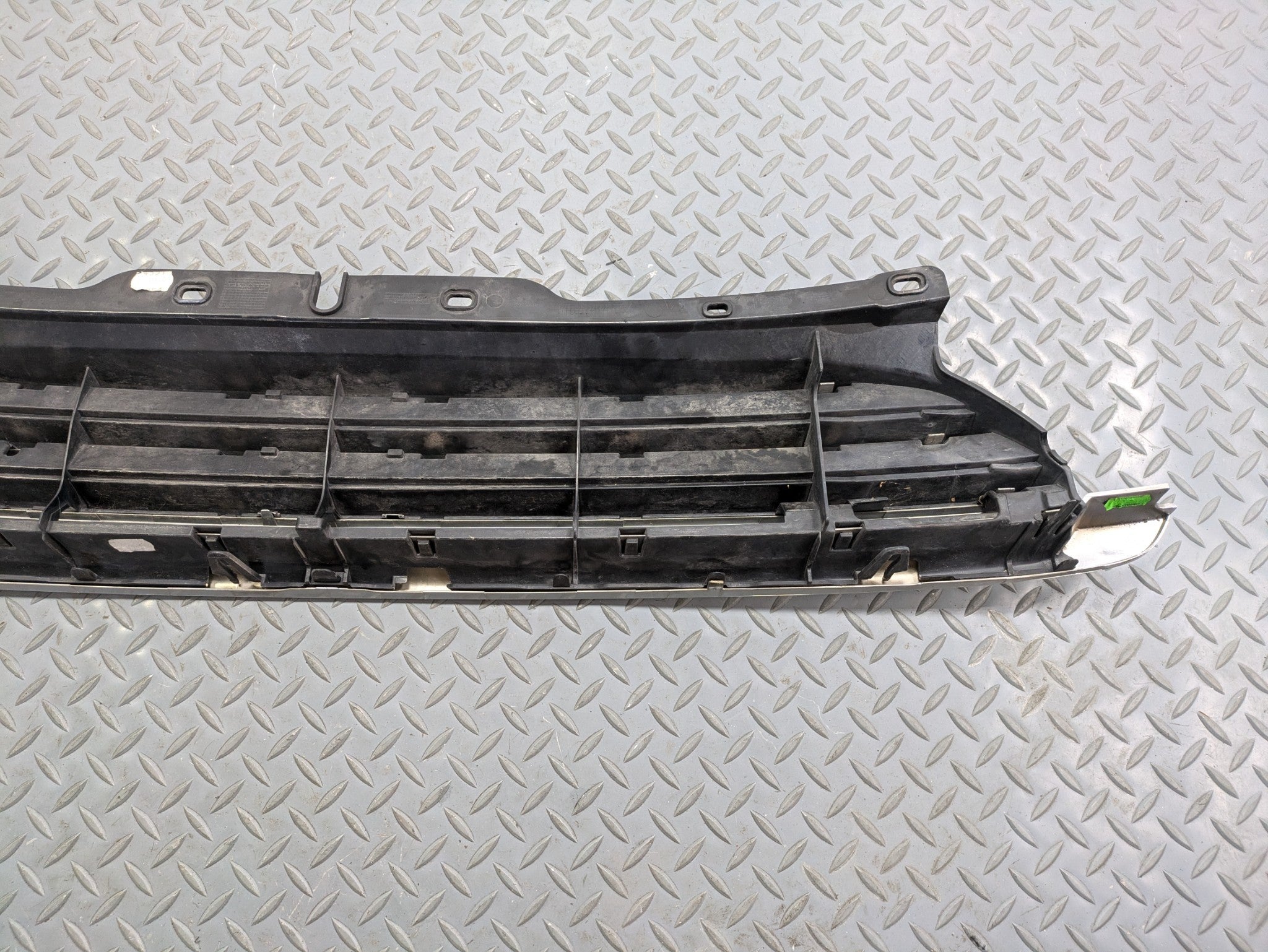 2009 - 2010 OEM MINI COOPER CONVERTIBLE FRONT BUMPER UPPER GRILLE CHROME