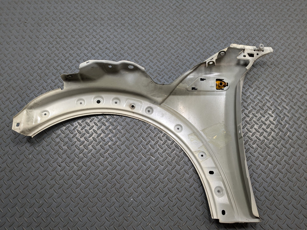 09 - 10 OEM MINI COOPER CONVERTIBLE FRONT RIGHT SIDE FENDER PANEL PEPEER WHITE