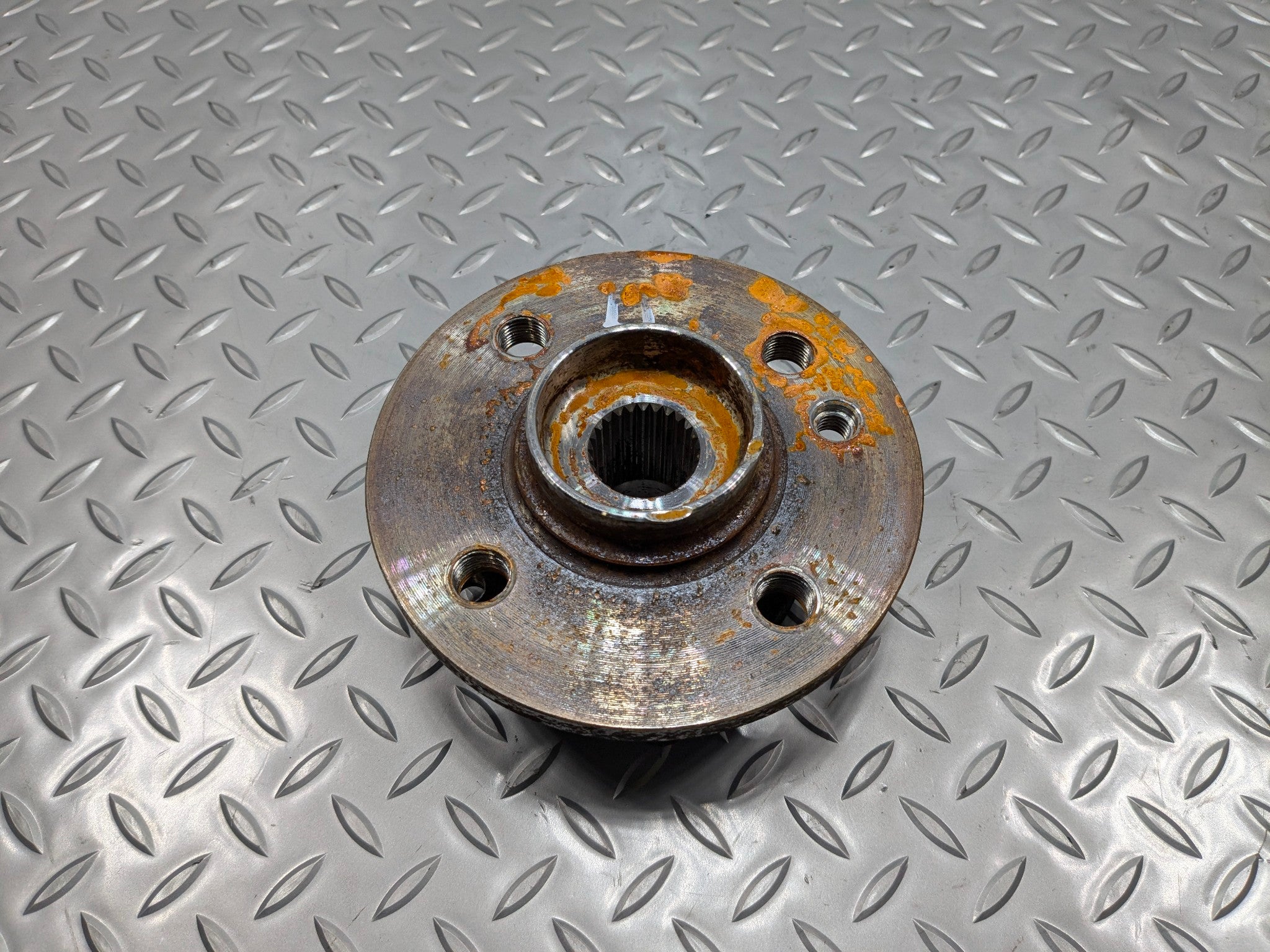 2009 - 2010 OEM MINI COOPER CONVERTIBLE FRONT LEFT DRIVER SIDE WHEEL BEARING HUB