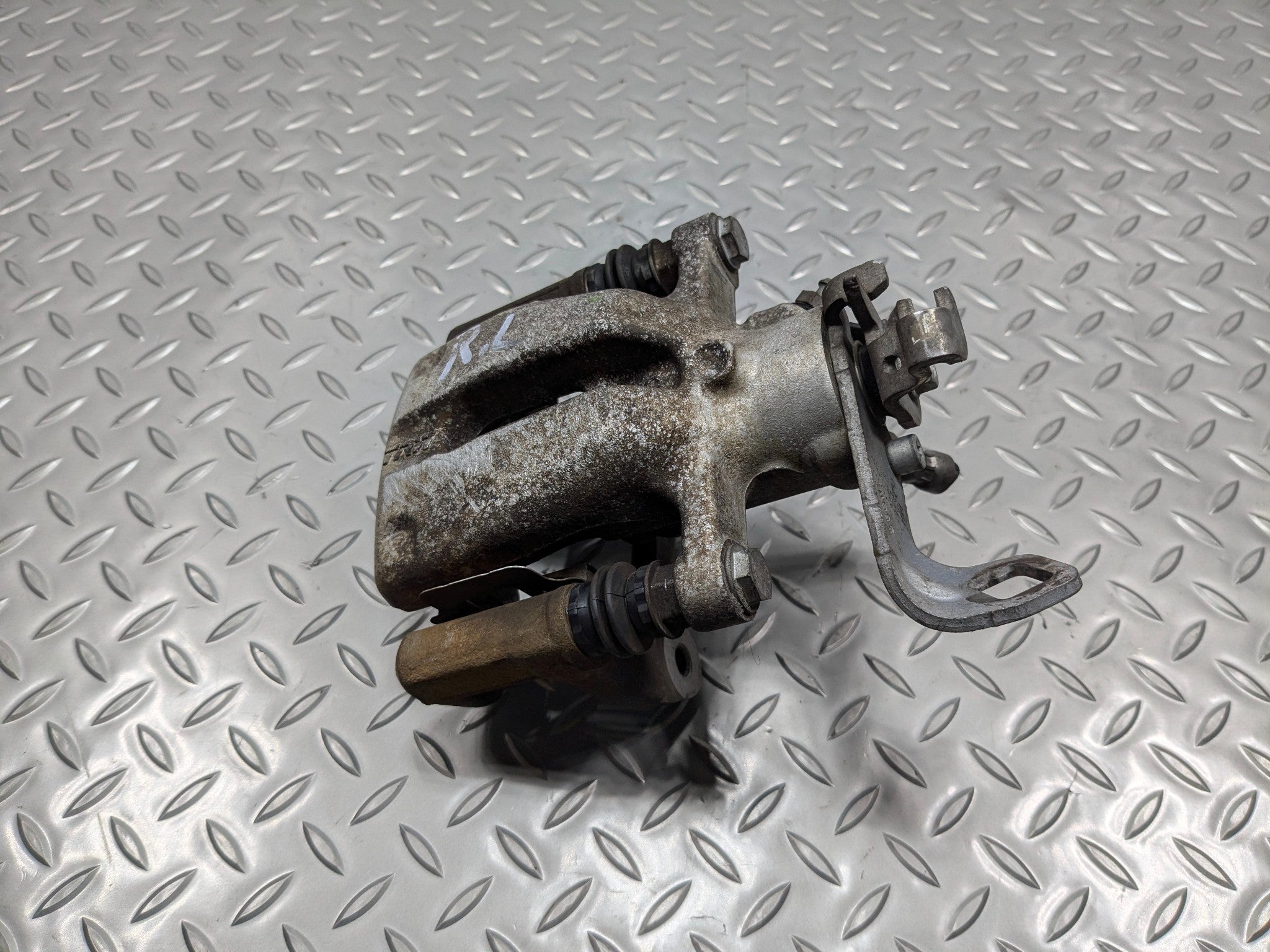 2009 - 2010 OEM MINI COOPER CONVERTIBLE REAR LEFT DRIVER SIDE BRAKE CALIPER