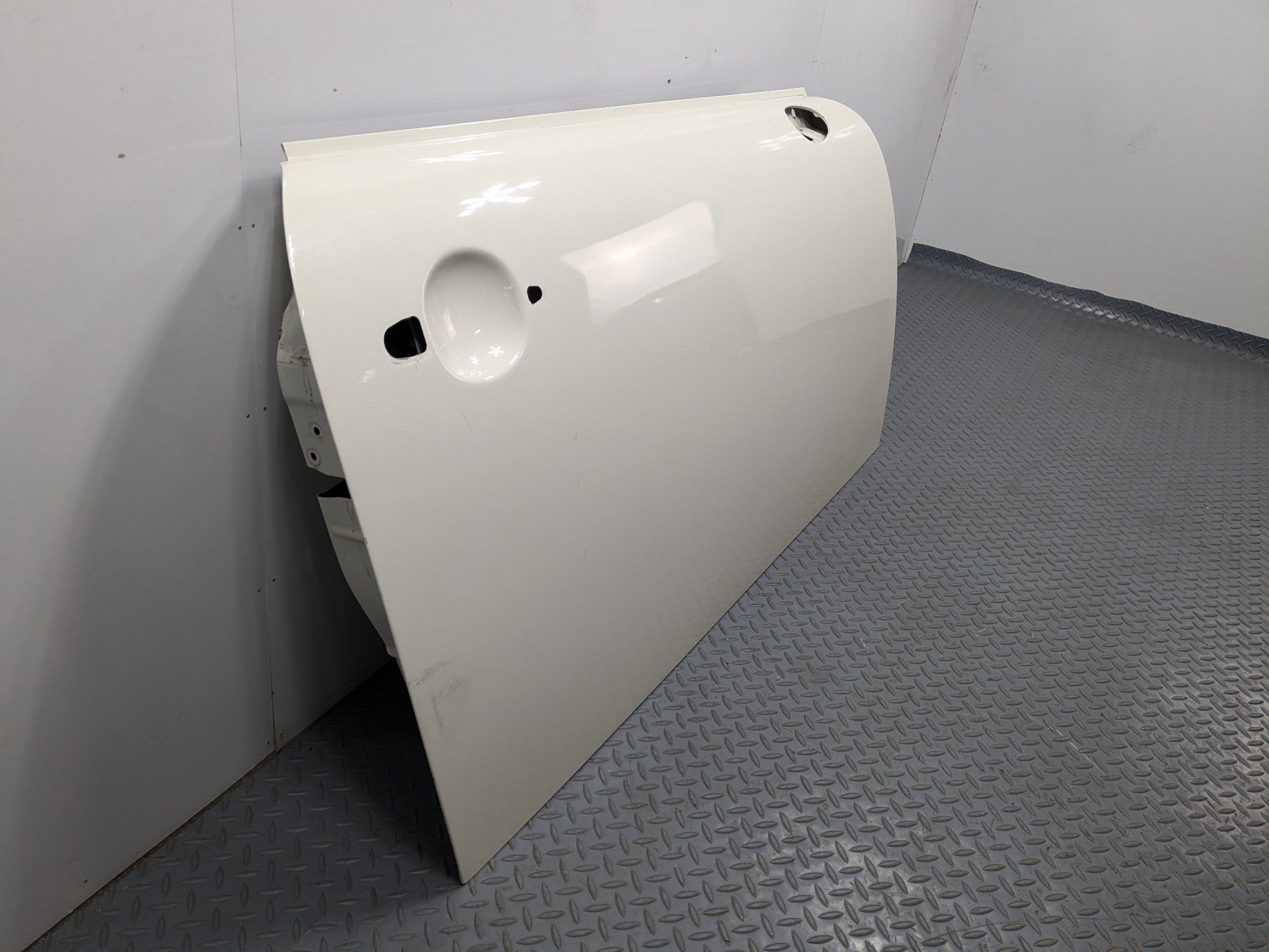 2009 - 2010 OEM MINI COOPER CONVERTIBLE FRONT RIGHT SIDE DOOR SHELL PANEL