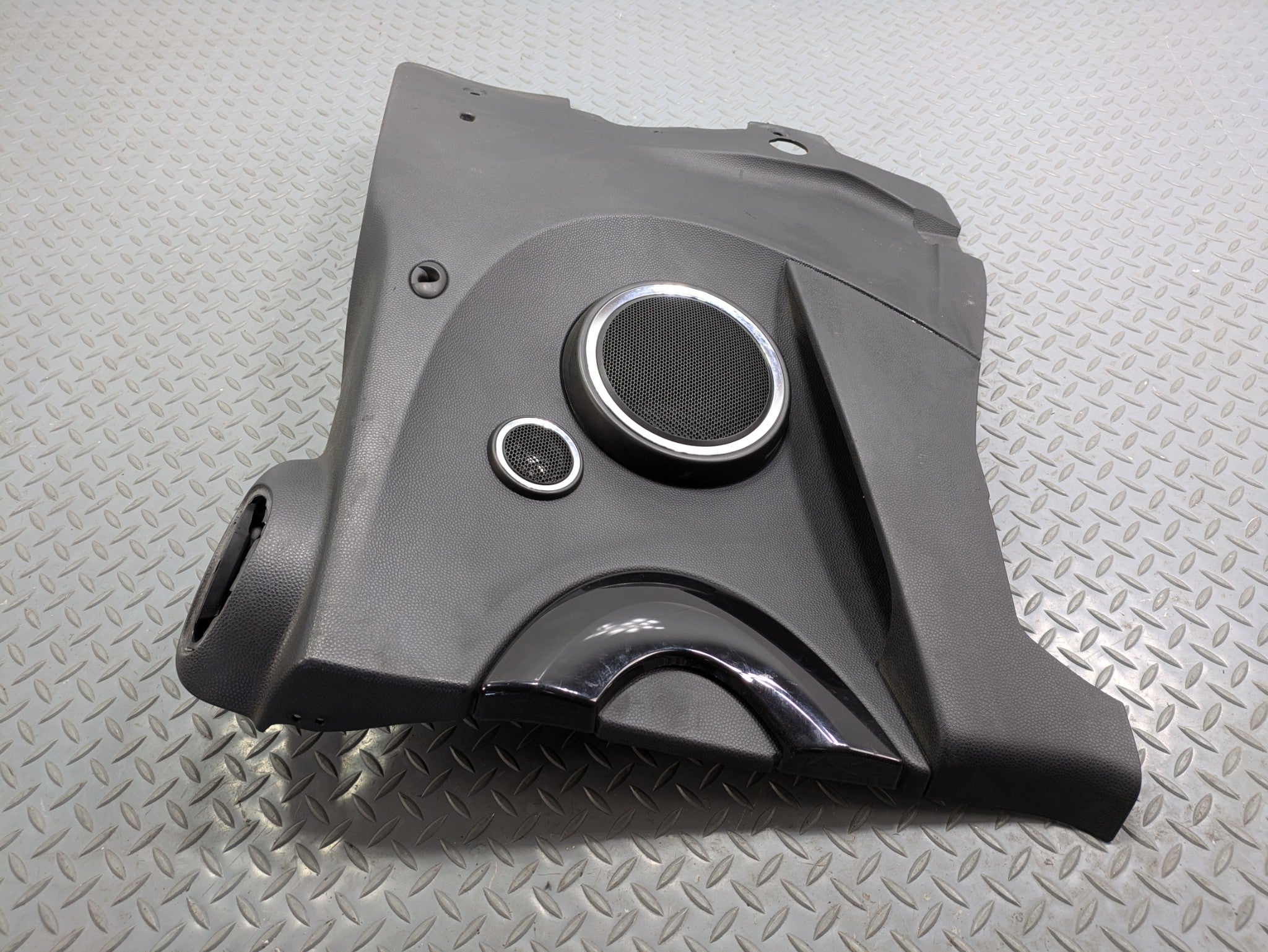 2009 - 2010 OEM MINI COOPER CONVERTIBLE REAR RIGHT SIDE QUARTER DOOR TRIM PANEL