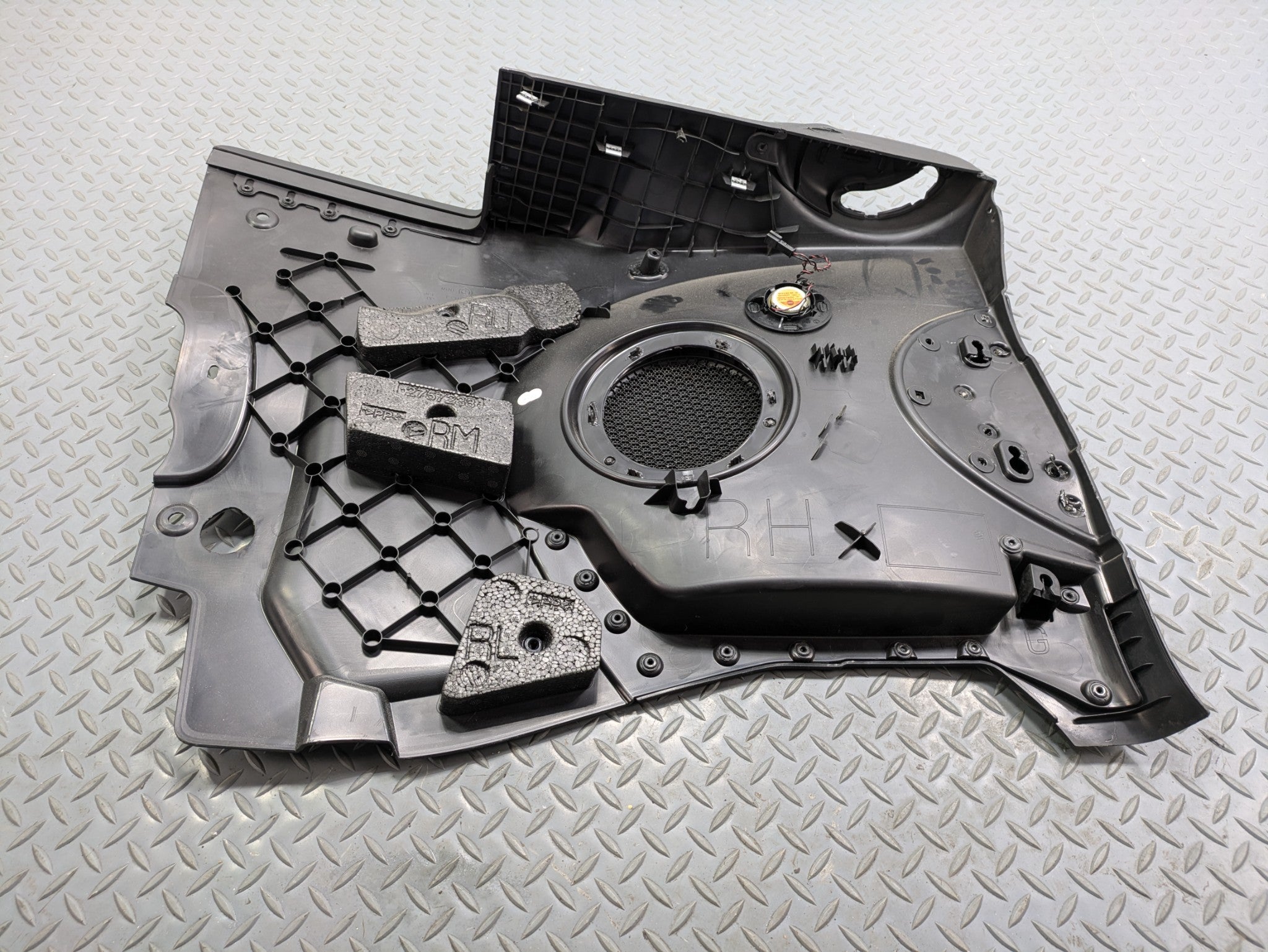 2009 - 2010 OEM MINI COOPER CONVERTIBLE REAR RIGHT SIDE QUARTER DOOR TRIM PANEL