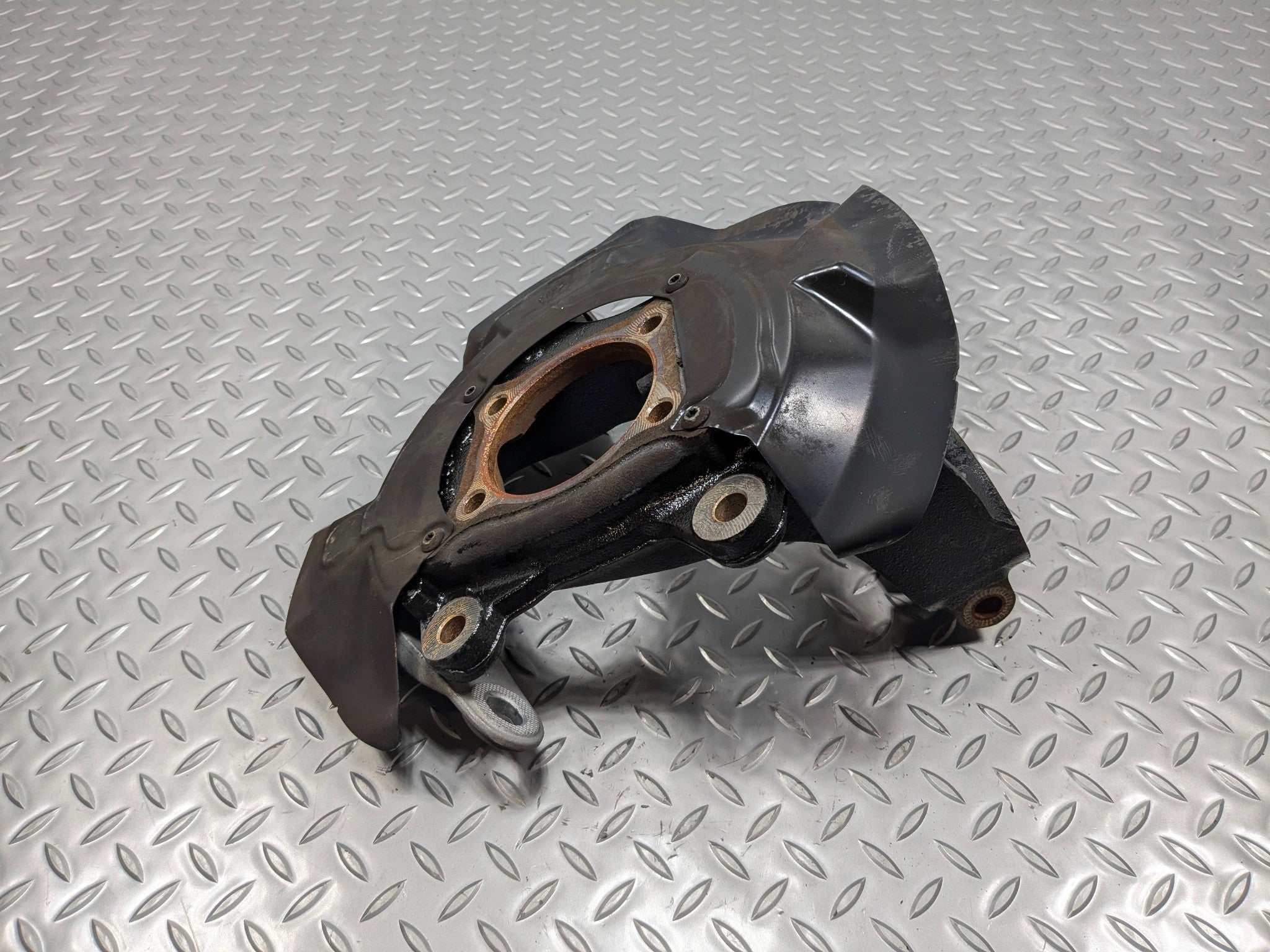 09 - 10 OEM MINI COOPER CONVERTIBLE FRONT RIGHT PASSENGER SIDE SPINDLE KNUCKLE