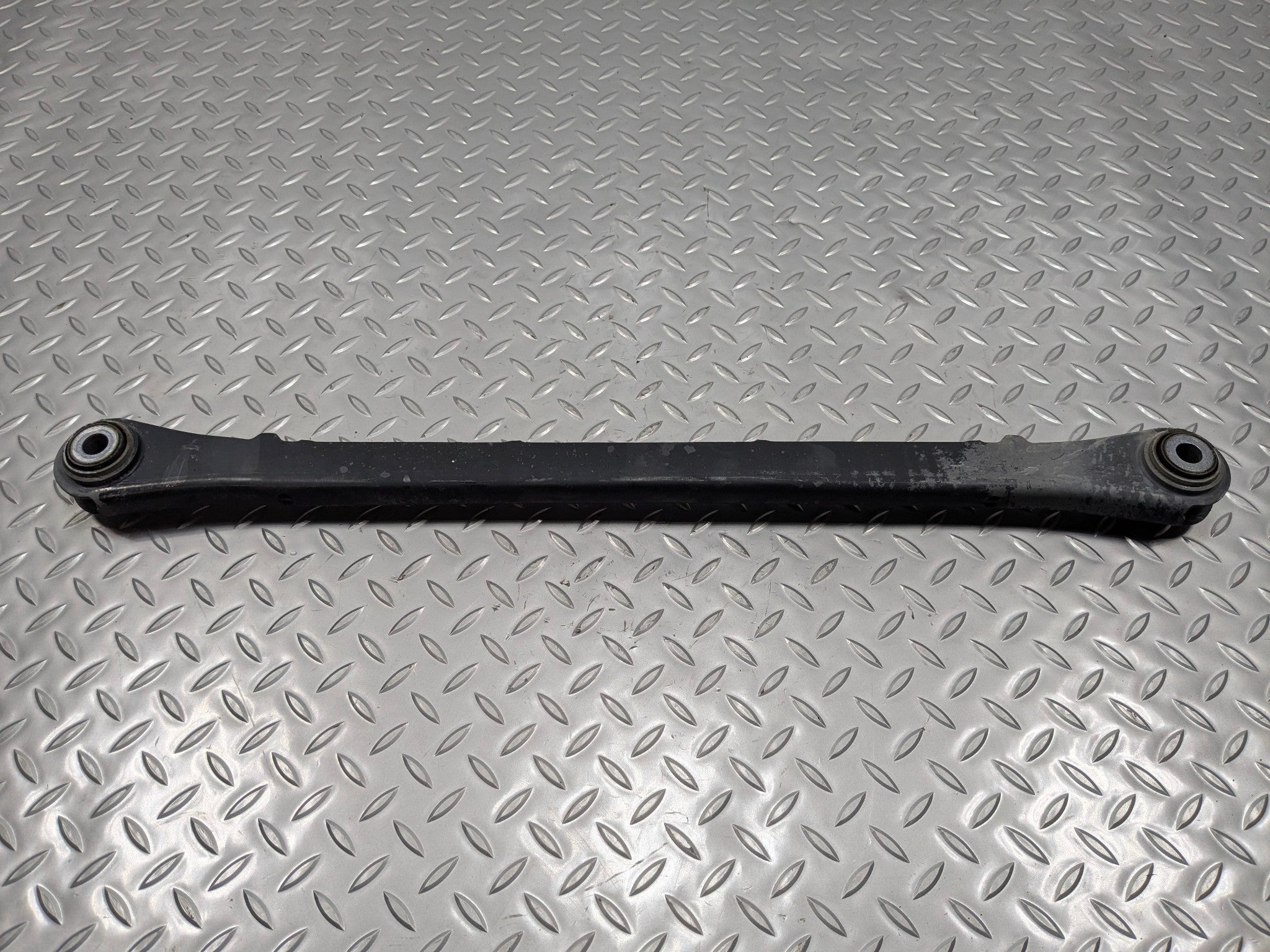 09 - 10 OEM MINI COOPER CONVERTIBLE REAR LEFT SIDE LOWER SUSPENSION CONTROL ARM