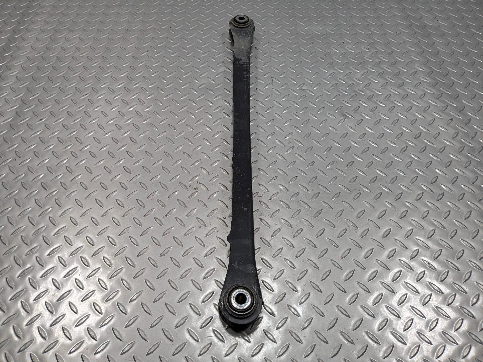 09 - 10 OEM MINI COOPER CONVERTIBLE REAR LEFT SIDE LOWER SUSPENSION CONTROL ARM