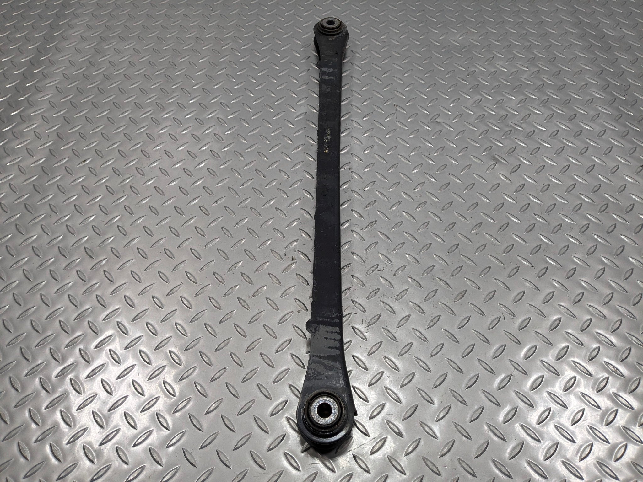 09 - 10 OEM MINI COOPER CONVERTIBLE REAR RIGHT SIDE LOWER SUSPENSION CONTROL ARM