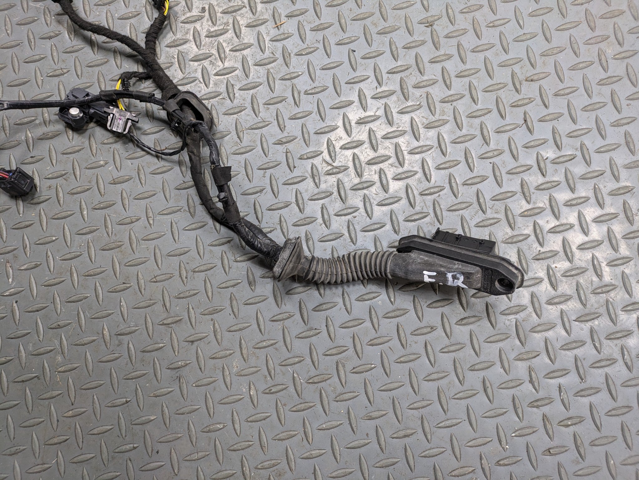 09 - 10 OEM MINI COOPER CONVERTIBLE FRONT RIGHT PASSENGER SIDE DOOR WIRE HARNESS