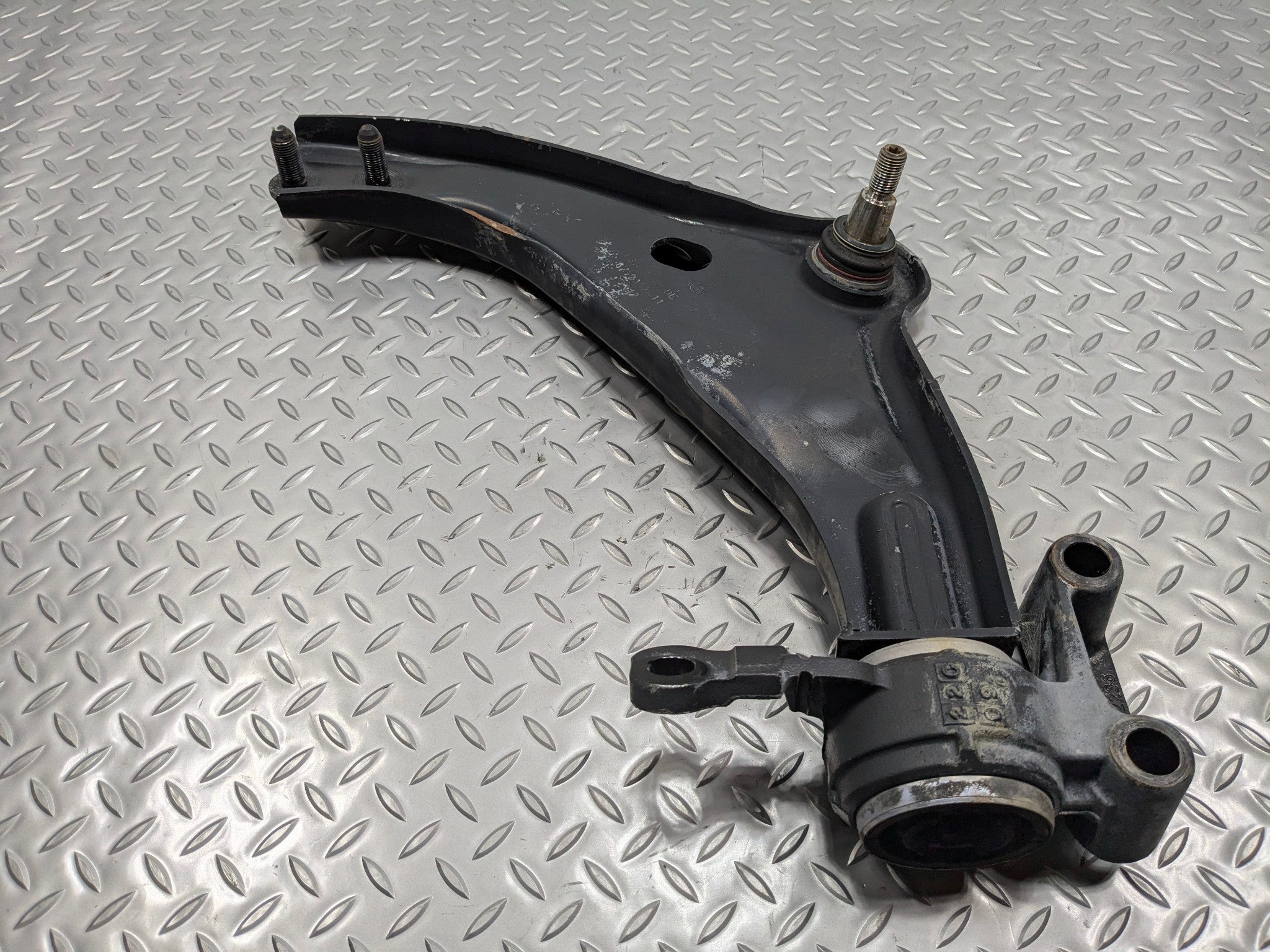 09-10 OEM MINI COOPER CONVERTIBLE FRONT RIGHT SIDE LOWER SUSPENSION CONTROL ARM