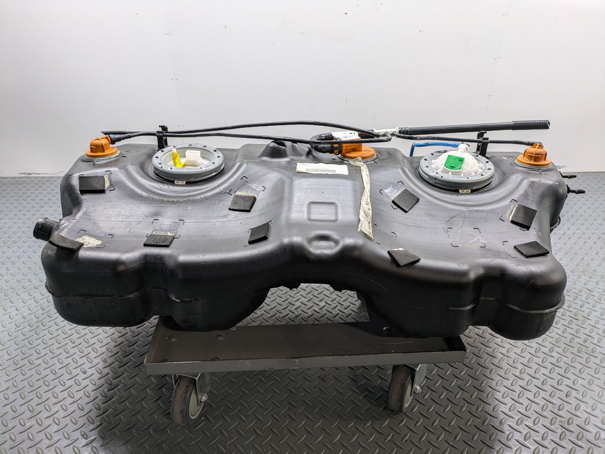 2009 - 2010 OEM MINI COOPER CONVERTIBLE GAS FUEL TANK ASSEMBLY