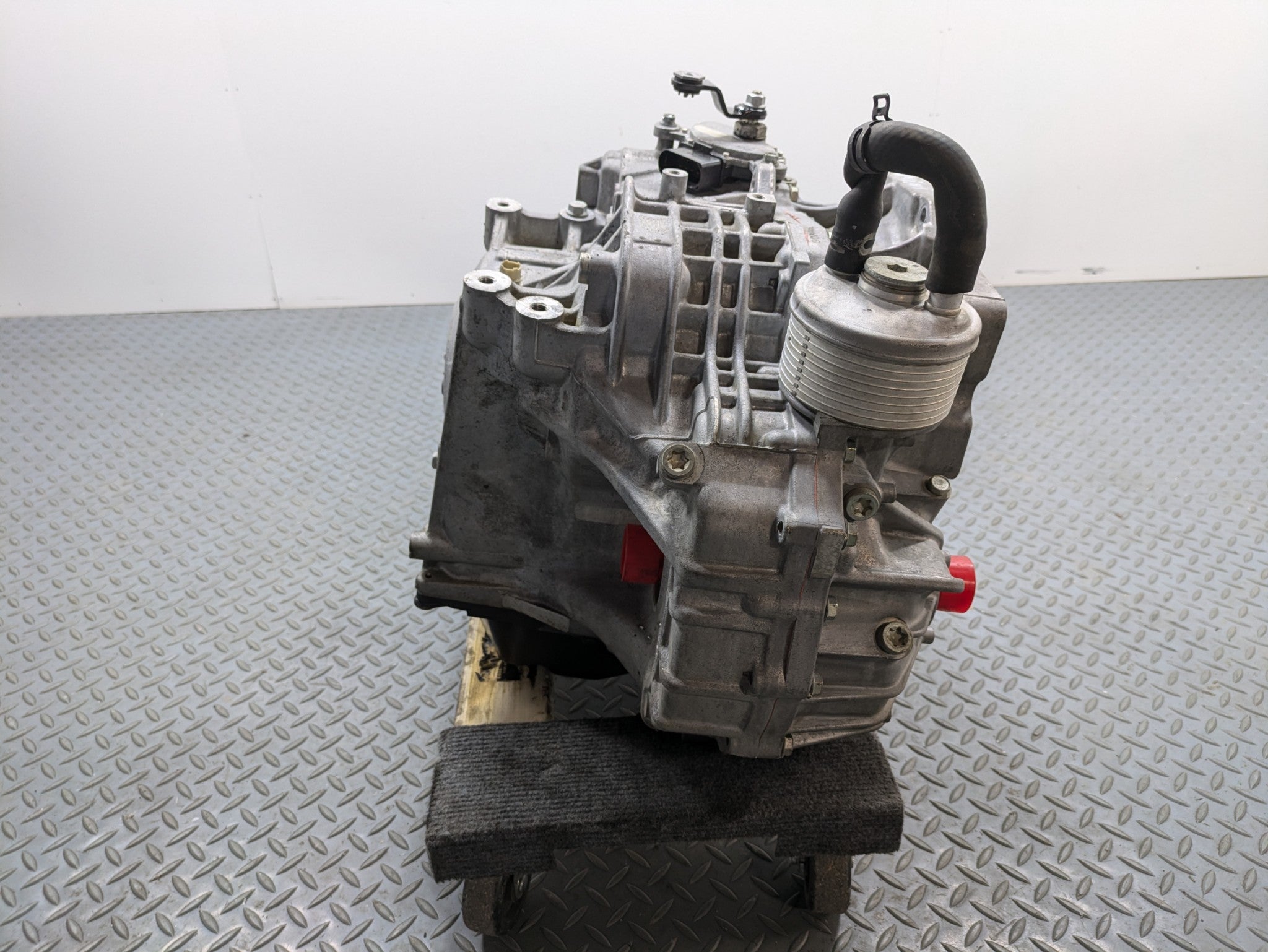 2009 - 2010 OEM MINI COOPER CONVERTIBLE 1.6L AUTOMATIC TRANSMISSION ASSEMBLY