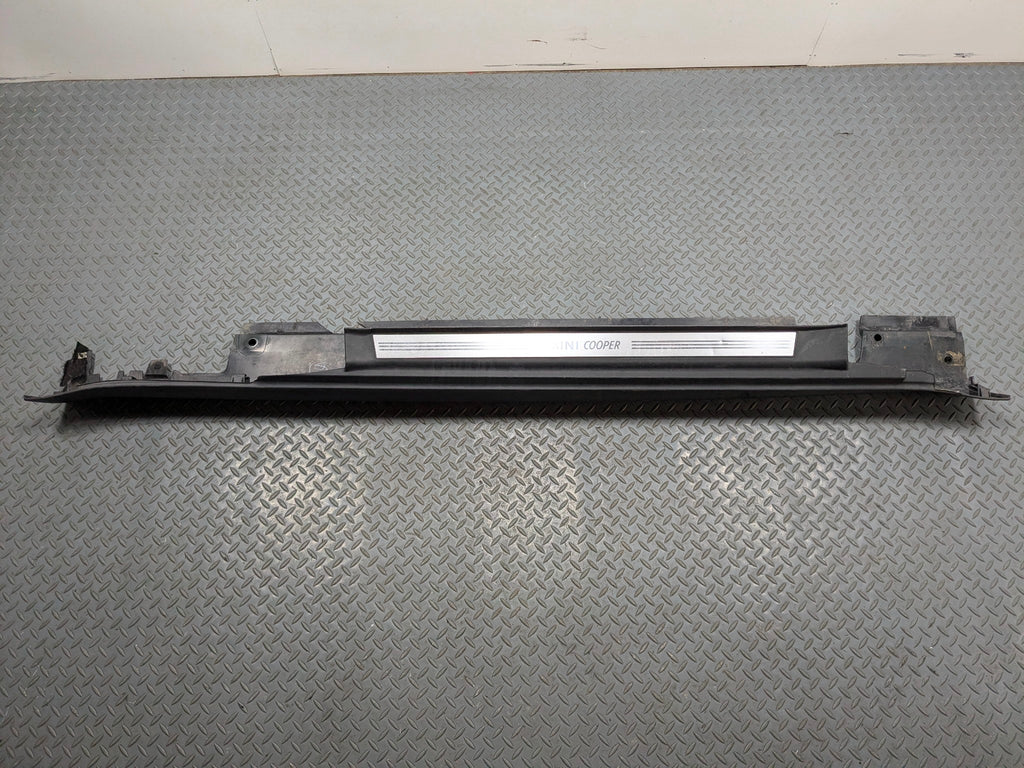 09-10 OEM MINI COOPER CONVERTIBLE RIGHT SIDE EXTERIOR ROCKER BODY MOULDING TRIM