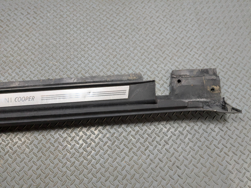 09-10 OEM MINI COOPER CONVERTIBLE RIGHT SIDE EXTERIOR ROCKER BODY MOULDING TRIM