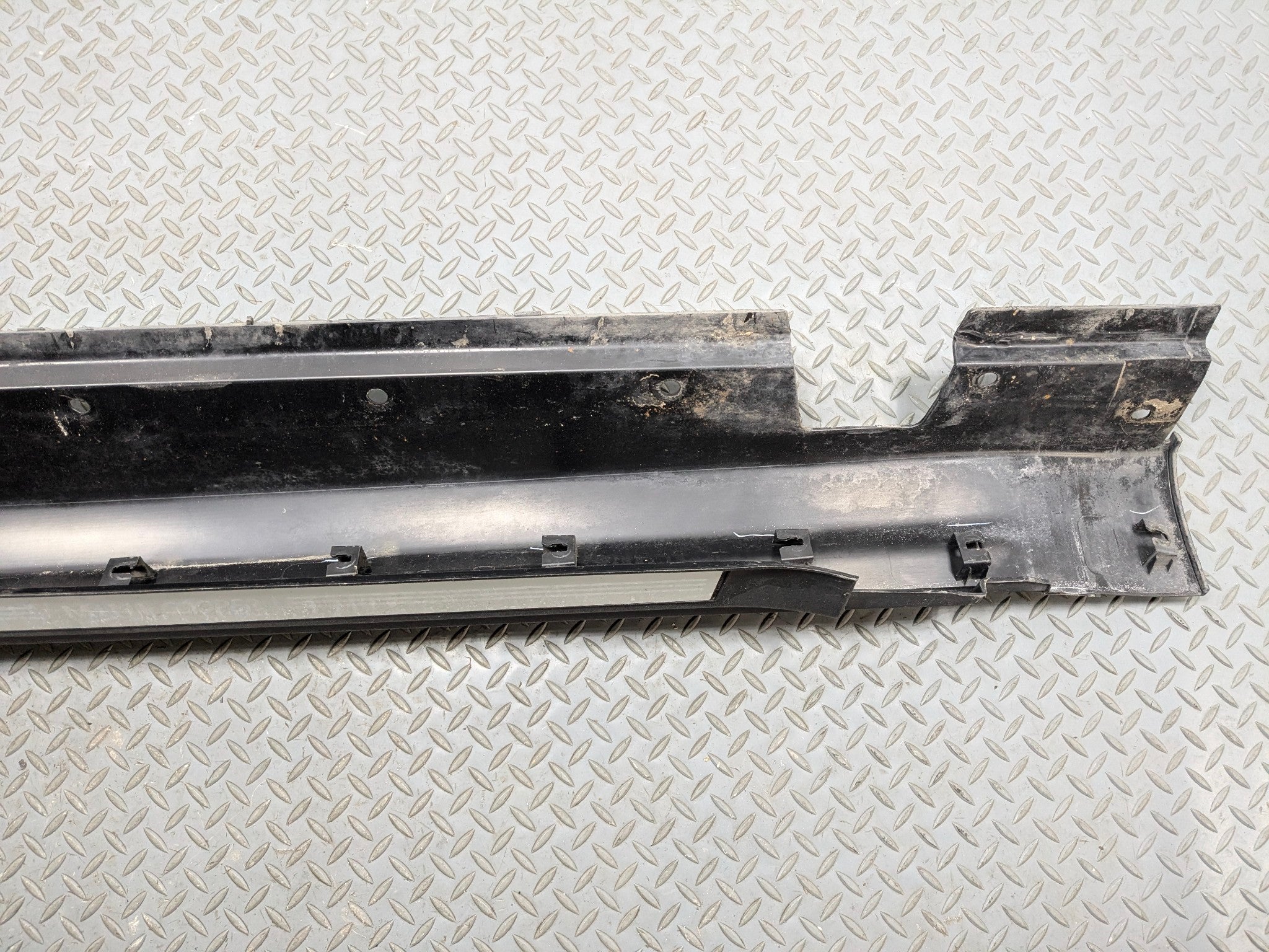 09-10 OEM MINI COOPER CONVERTIBLE RIGHT SIDE EXTERIOR ROCKER BODY MOULDING TRIM