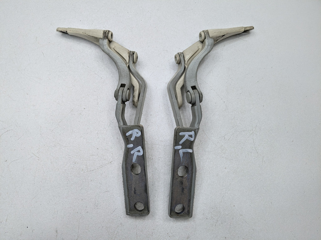 2009 - 2010 OEM MINI COOPER CONVERTIBLE REAR LEFT AND RIGHT SIDE TRUNK HINGE SET