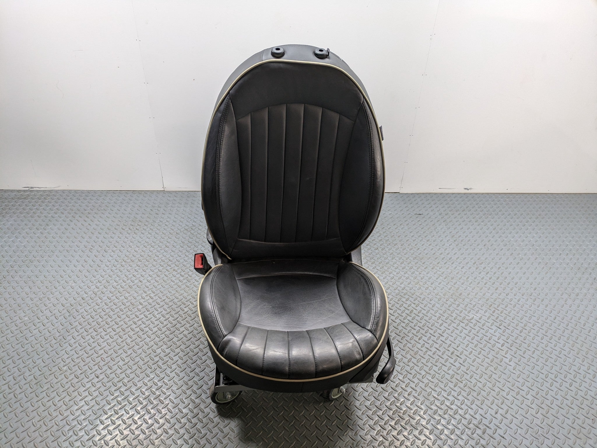 2009 - 2010 OEM MINI COOPER CONVERTIBLE FRONT LEFT SIDE SEAT BLACK LEATHER