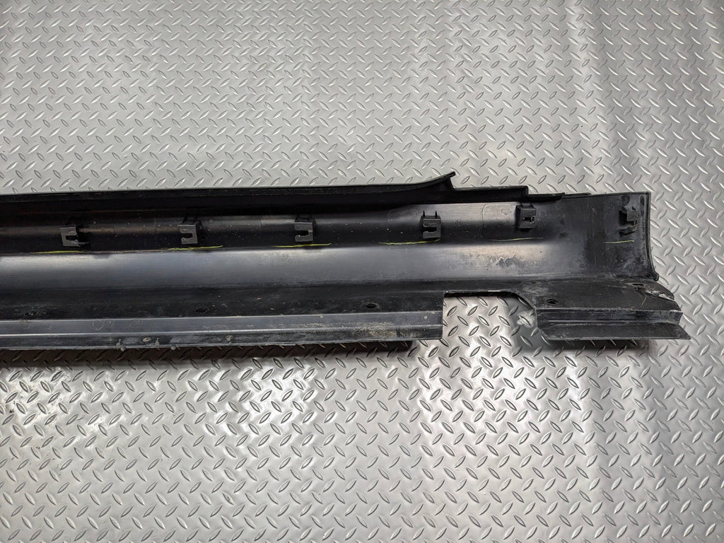 09 - 10 OEM MINI COOPER CONVERTIBLE LEFT DRIVER SIDE ROCKER MOLDING SKIRT COVER