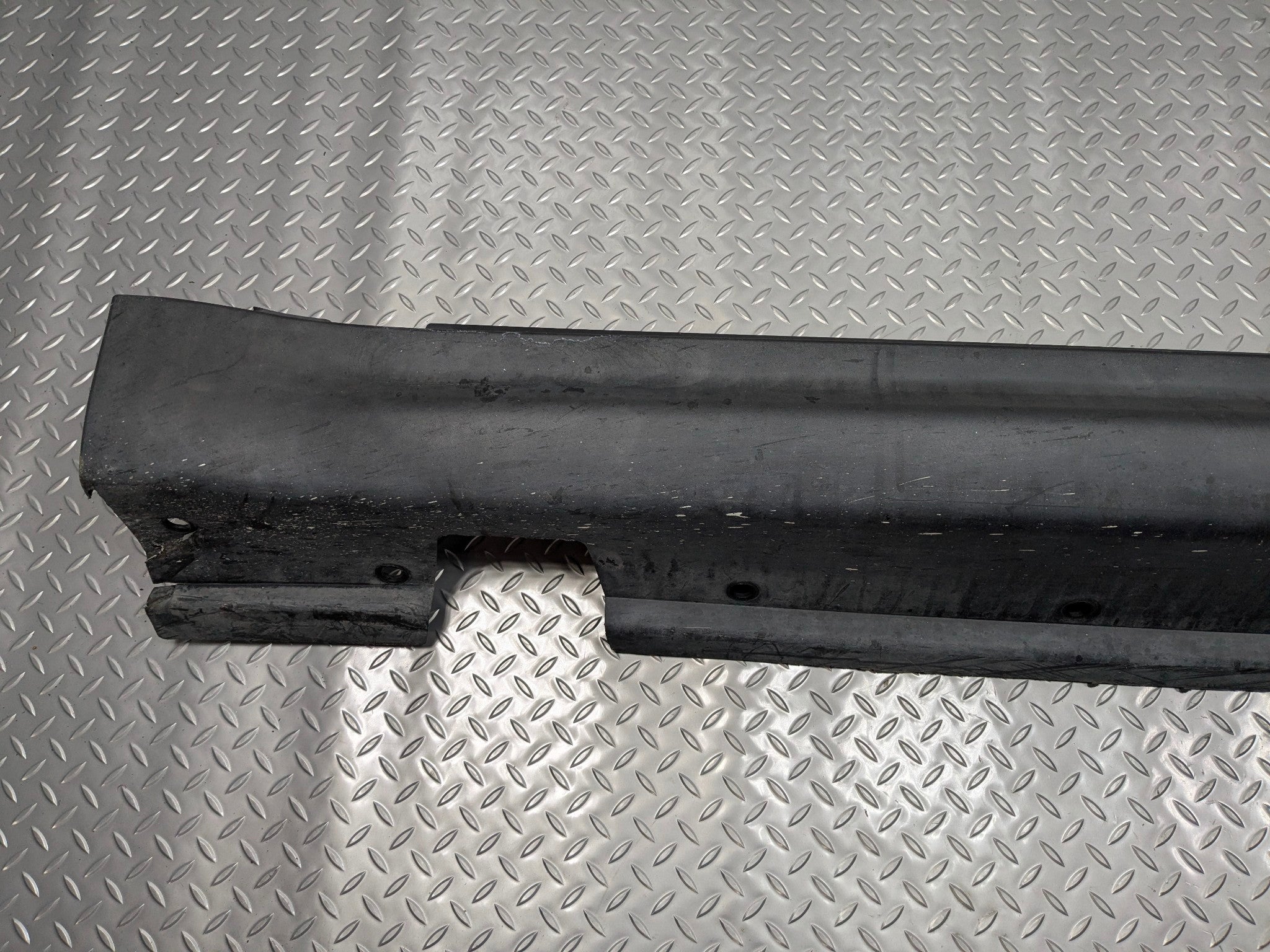 09 - 10 OEM MINI COOPER CONVERTIBLE LEFT DRIVER SIDE ROCKER MOLDING SKIRT COVER