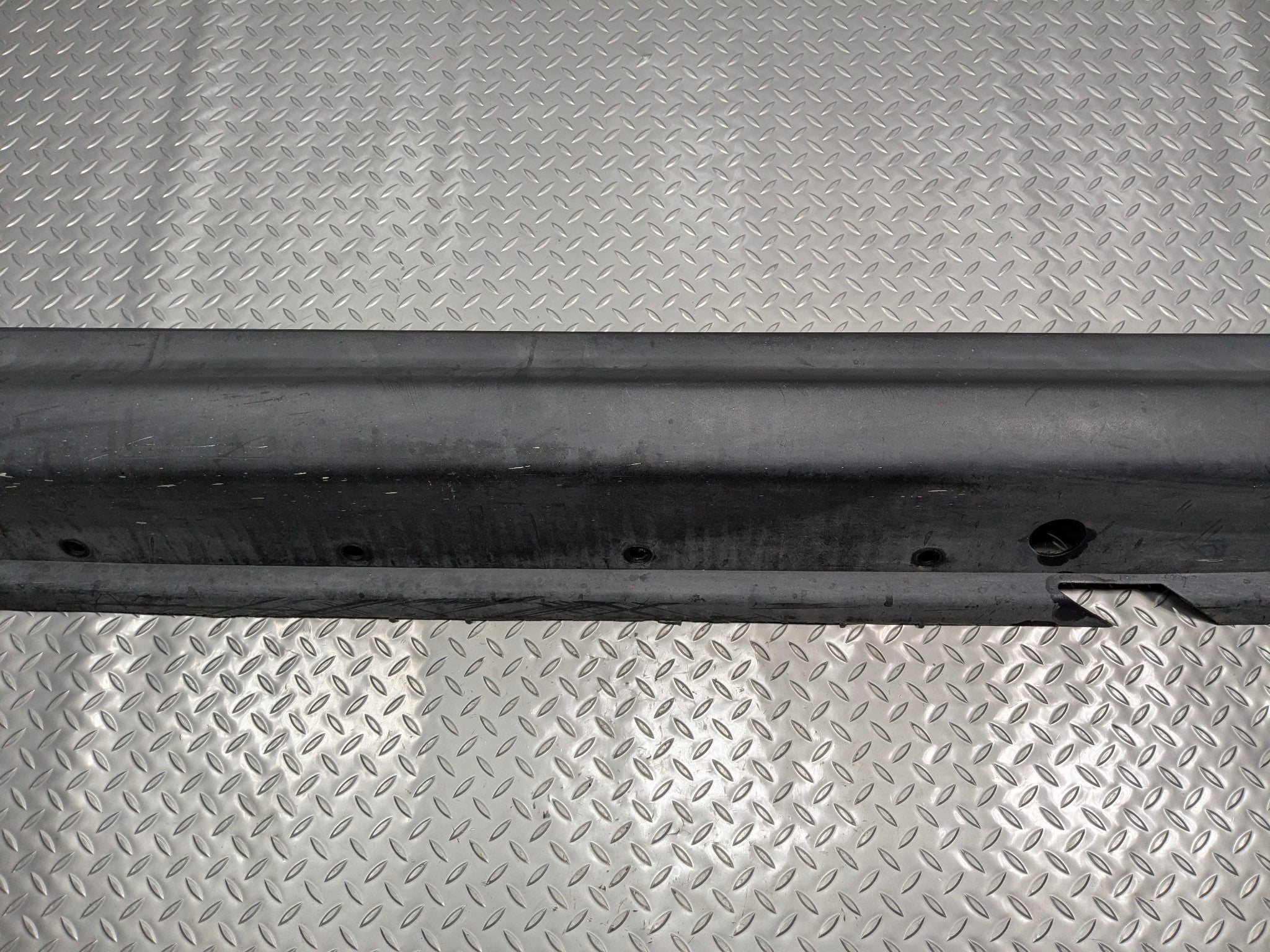 09 - 10 OEM MINI COOPER CONVERTIBLE LEFT DRIVER SIDE ROCKER MOLDING SKIRT COVER