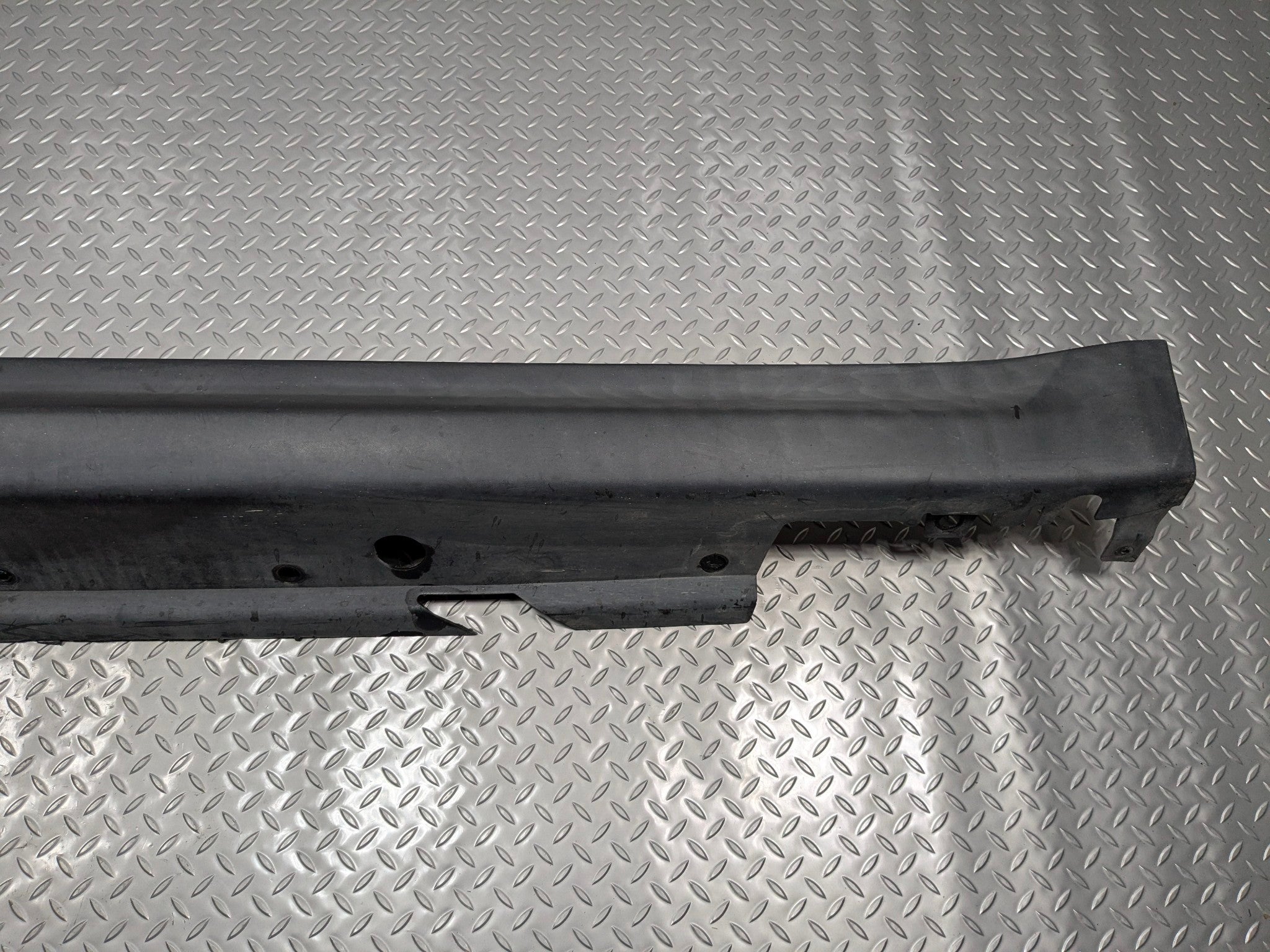 09 - 10 OEM MINI COOPER CONVERTIBLE LEFT DRIVER SIDE ROCKER MOLDING SKIRT COVER