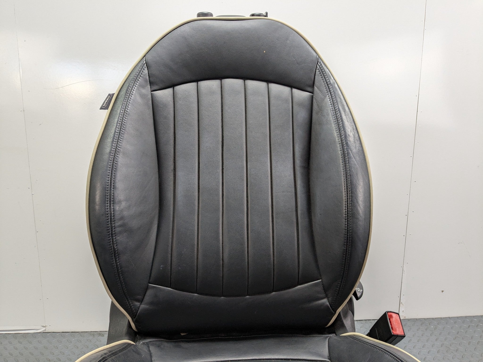 2009 - 2010 OEM MINI COOPER CONVERTIBLE FRONT RIGHT SIDE SEAT BLACK LEATHER