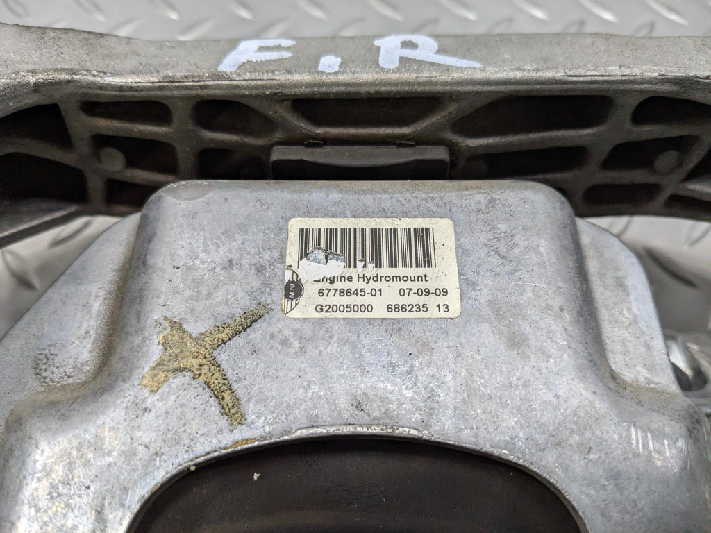 09 - 10 OEM MINI COOPER CONVERTIBLE FRONT RIGHT UPPER ENGINE FRAME MOUNT BRACKET